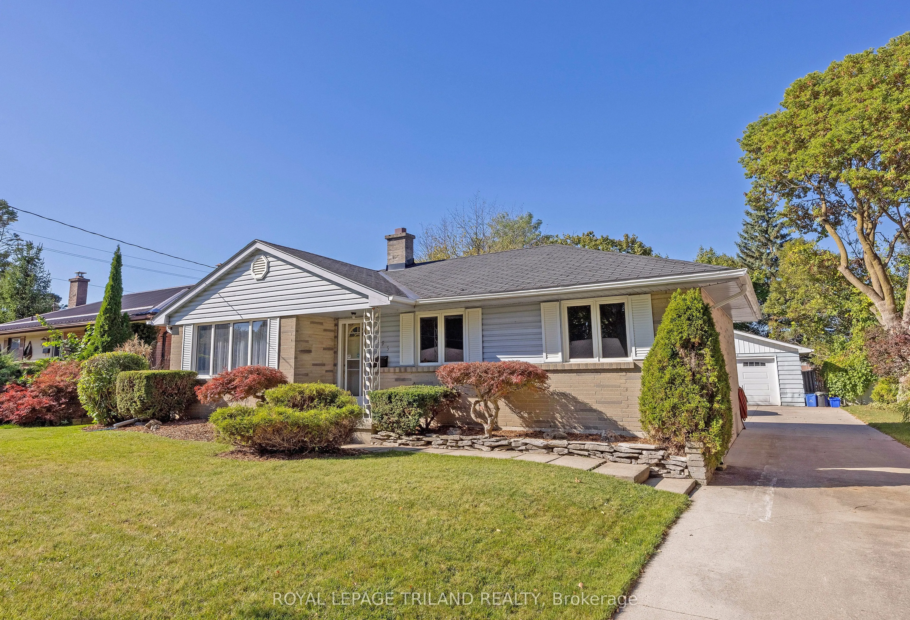 395 Beachwood Avenue