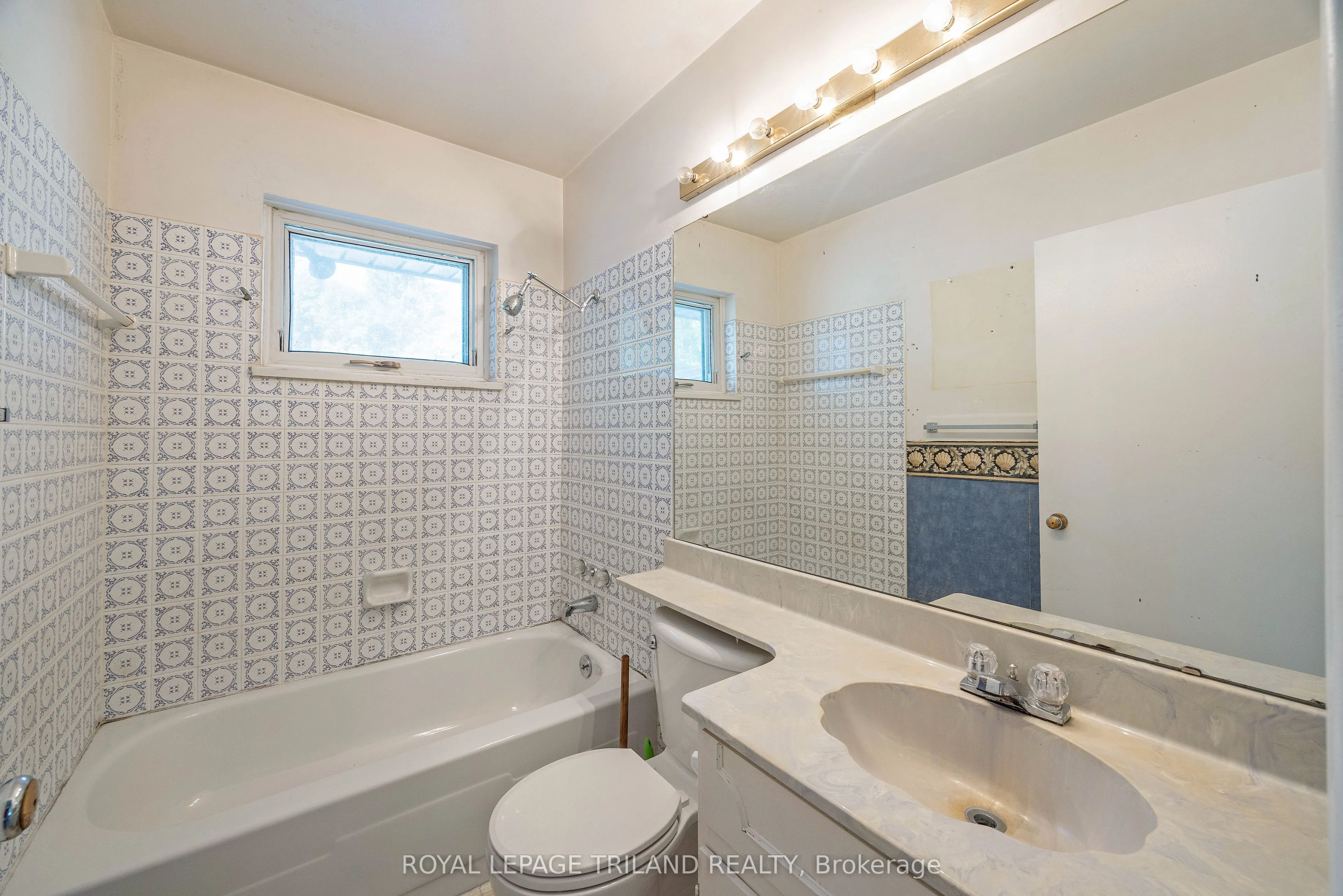 395 Beachwood Avenue