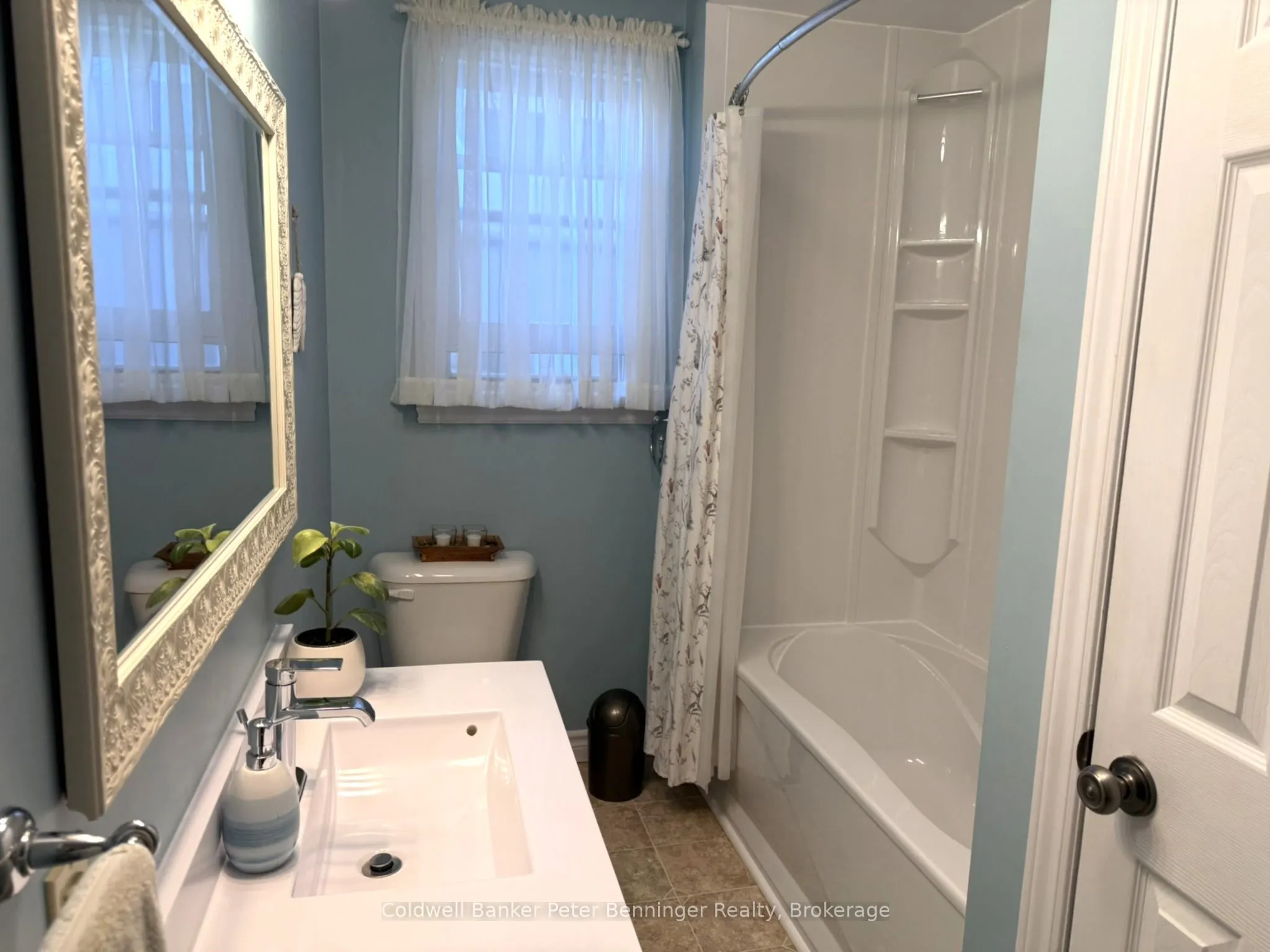1216 Bruce Road 12