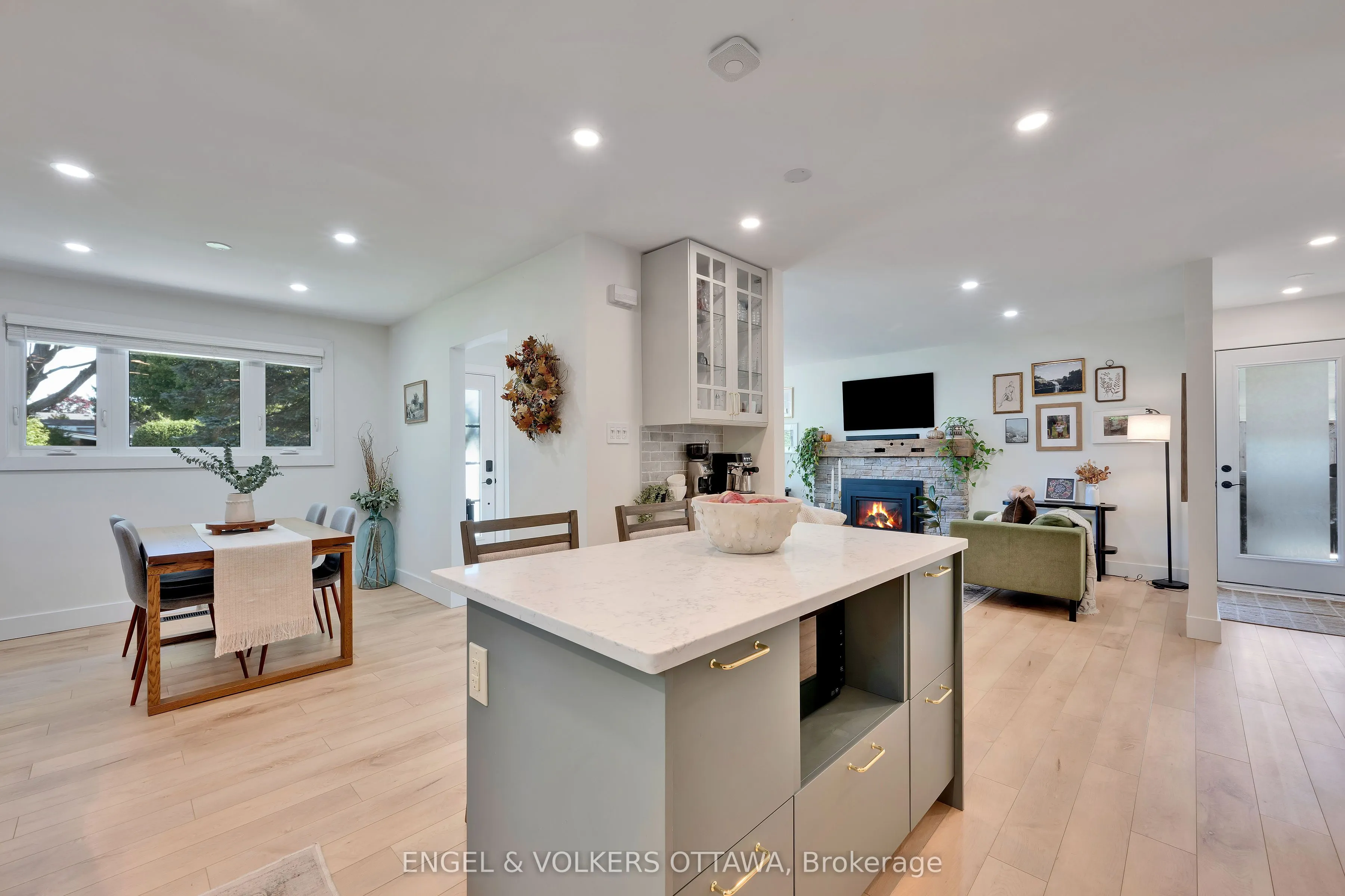 10 Tanglewood Drive