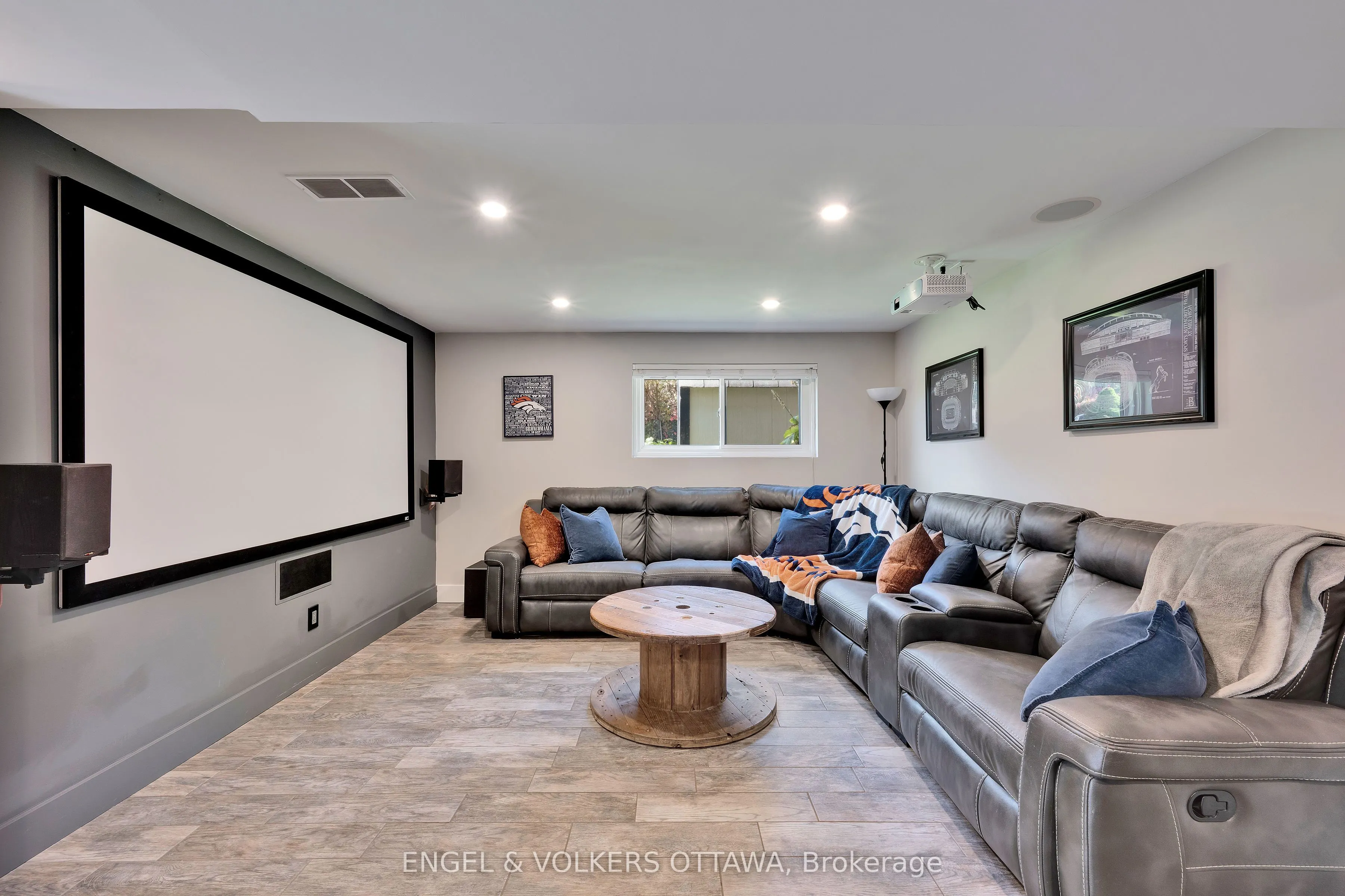 10 Tanglewood Drive