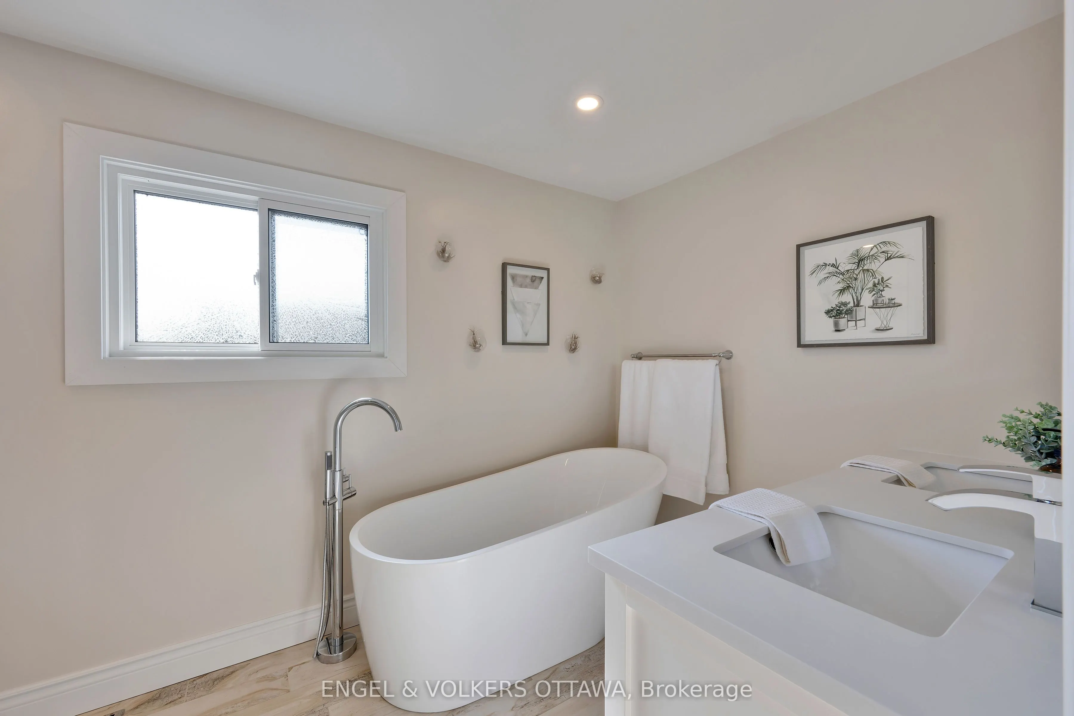 10 Tanglewood Drive