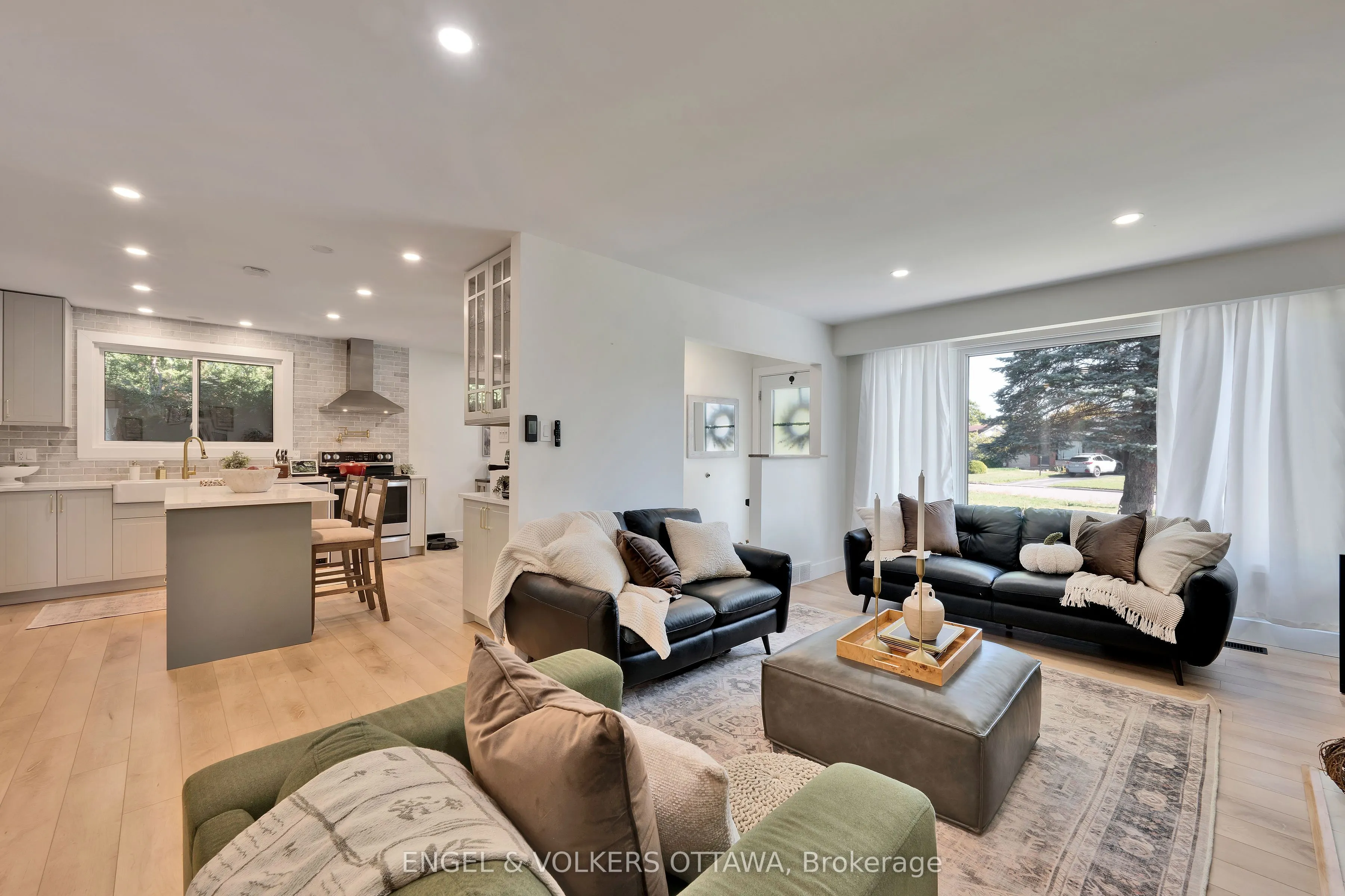 10 Tanglewood Drive