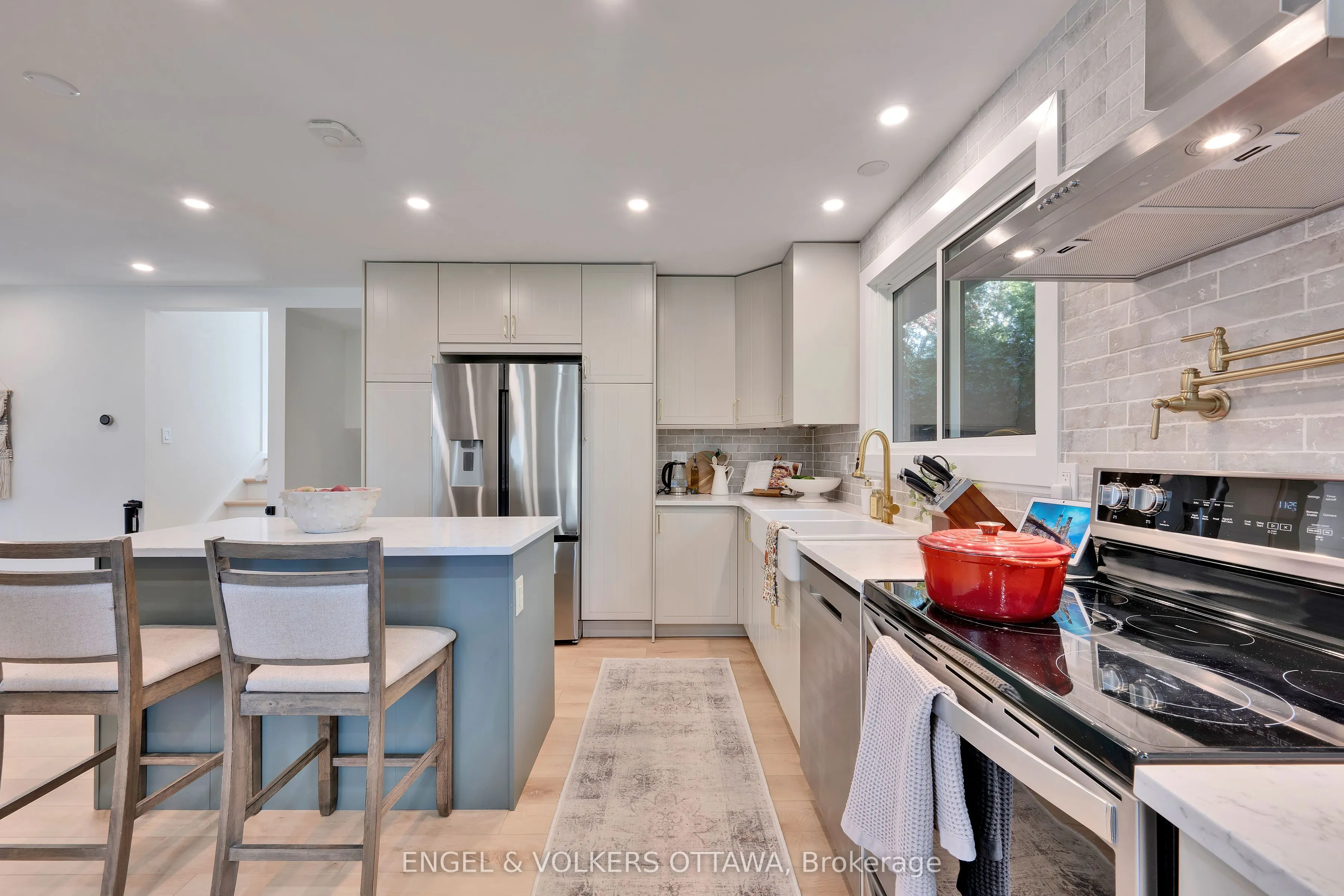 10 Tanglewood Drive