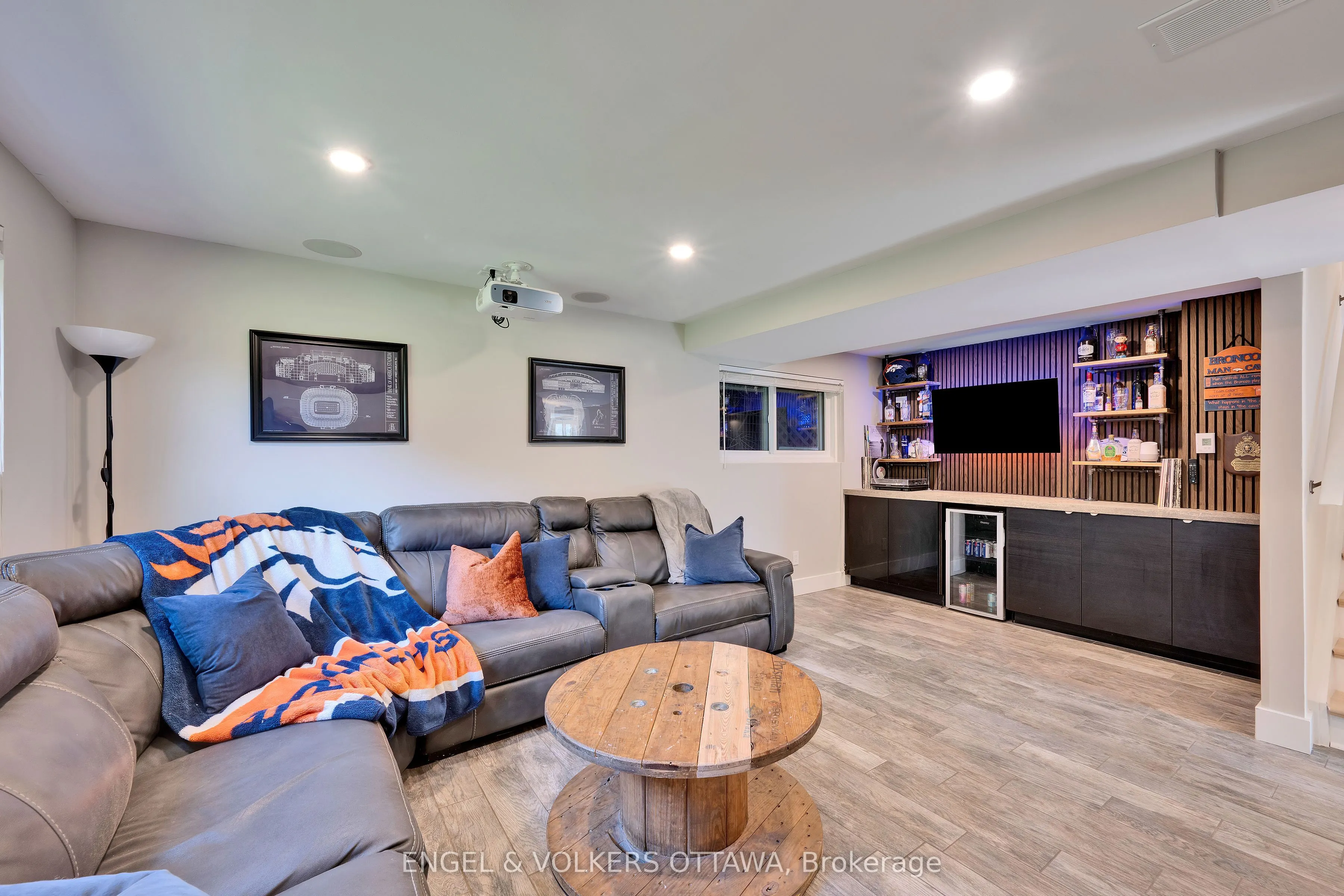 10 Tanglewood Drive