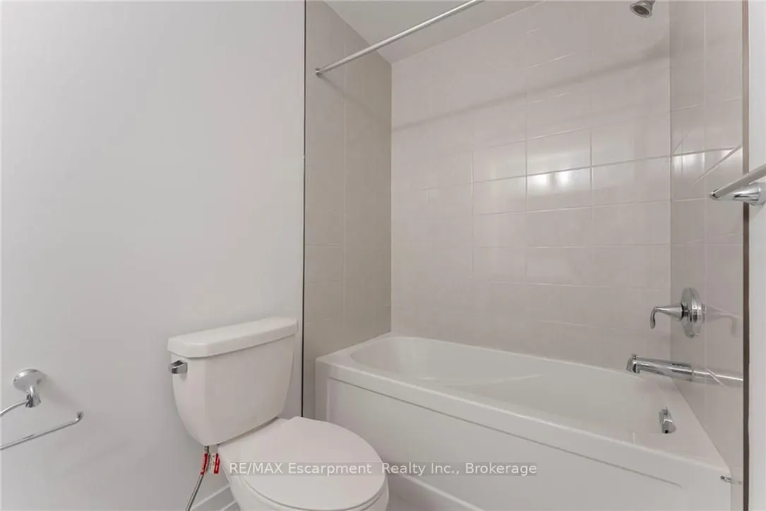 940 St. David Street N, #80