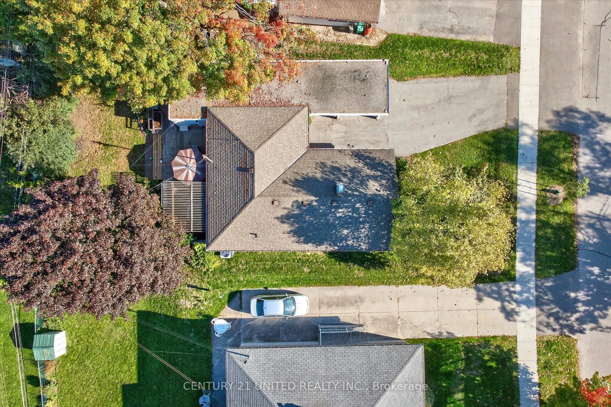 1037 Glebemount Crescent