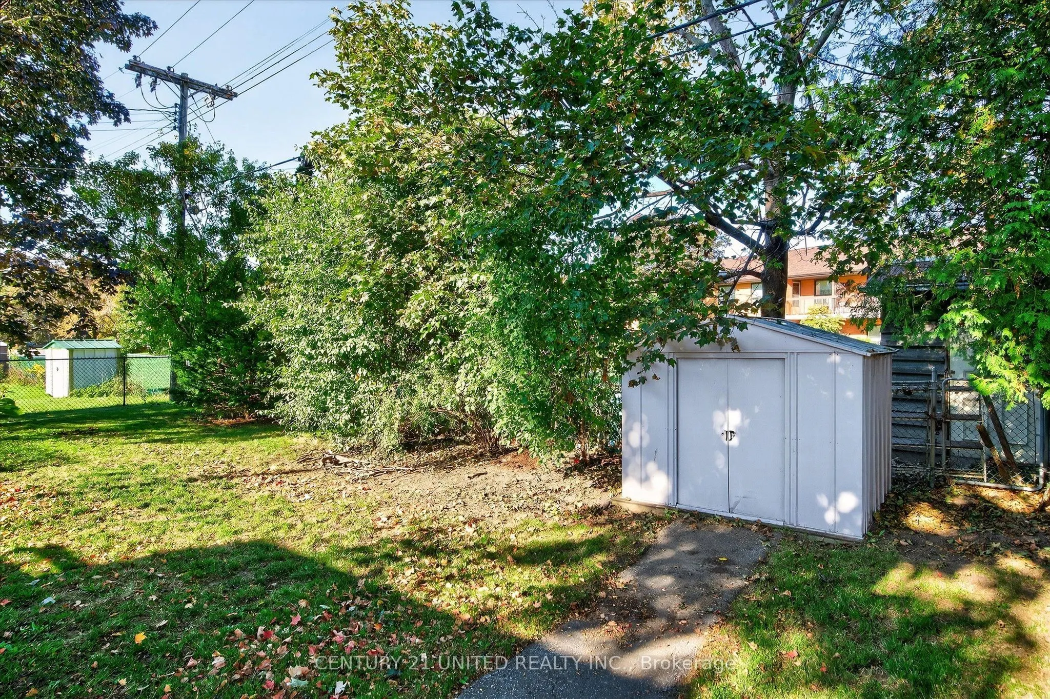 1037 Glebemount Crescent