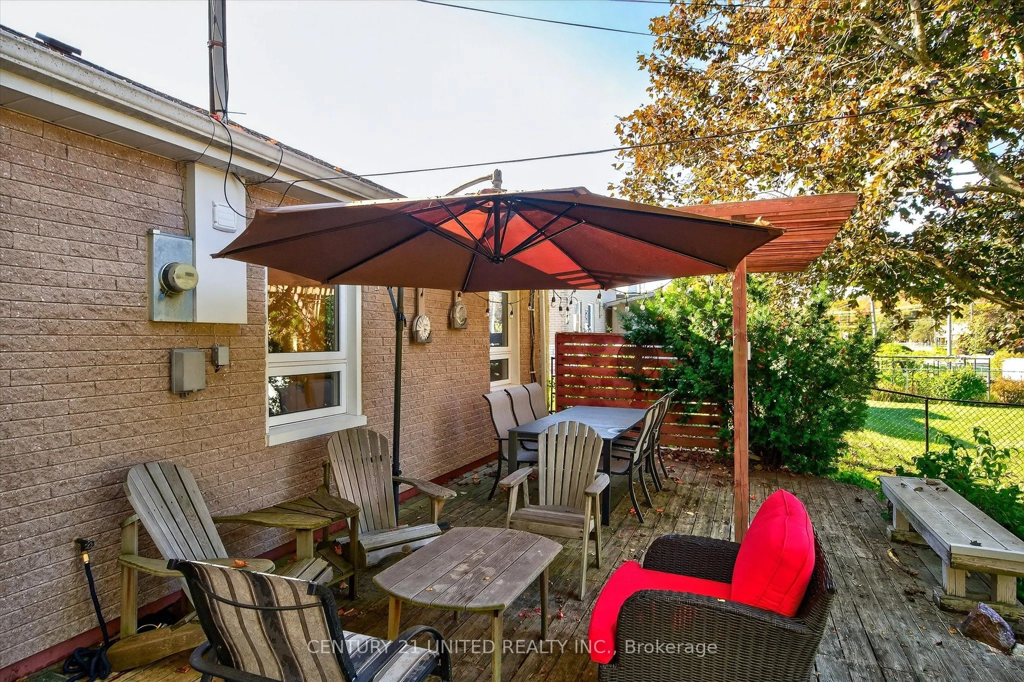 1037 Glebemount Crescent