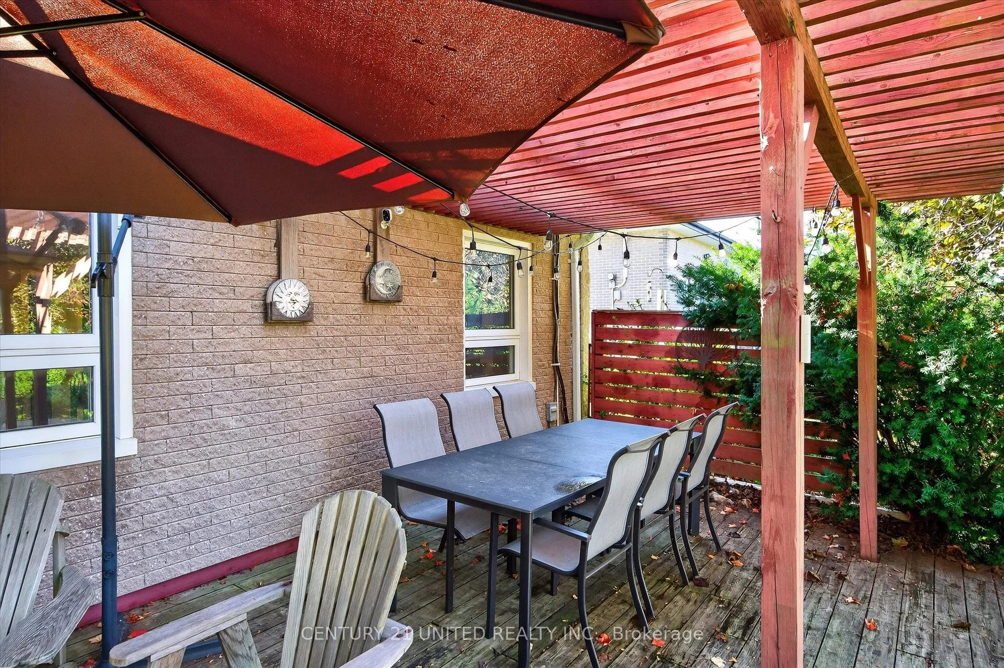 1037 Glebemount Crescent