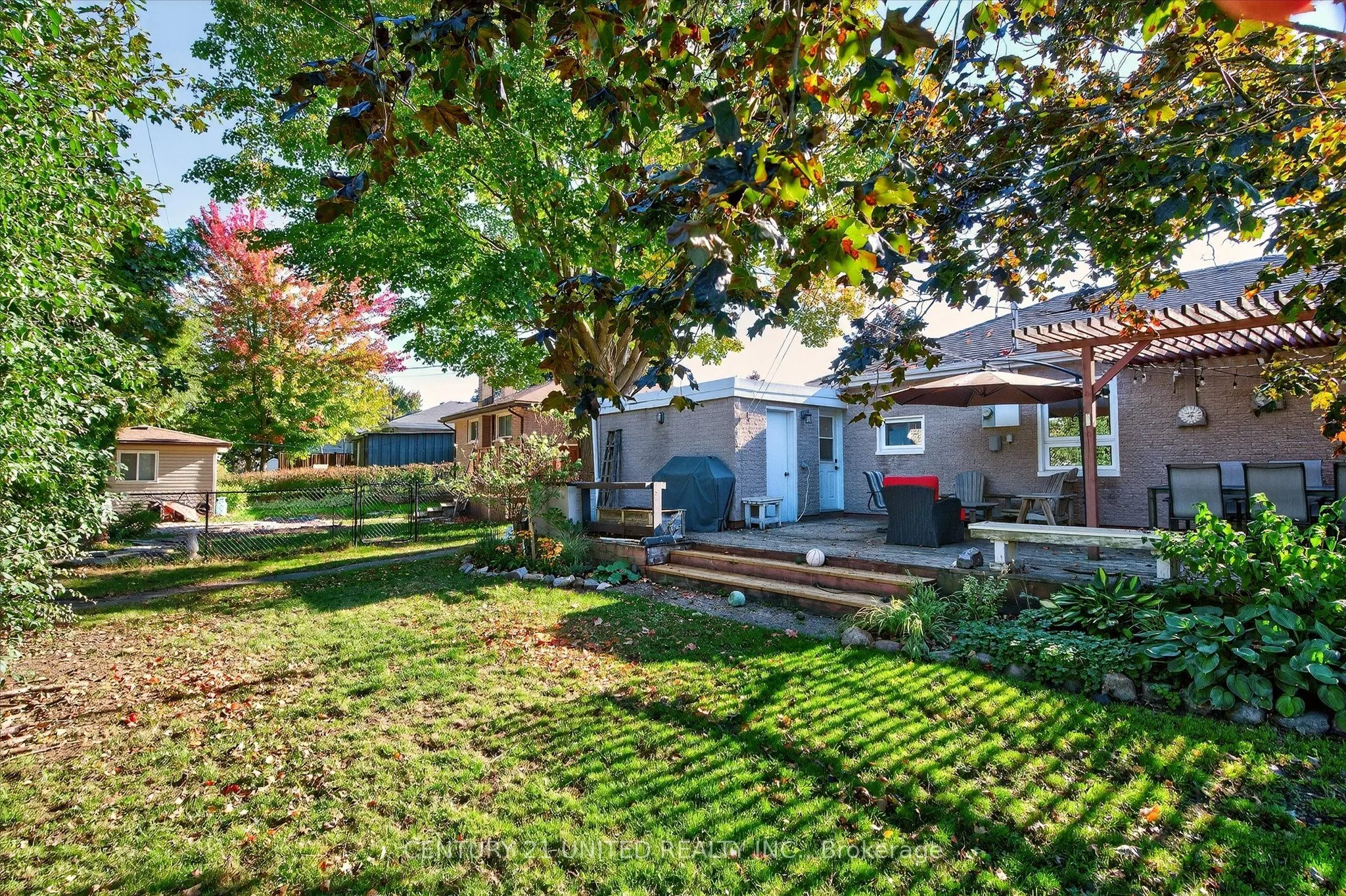 1037 Glebemount Crescent
