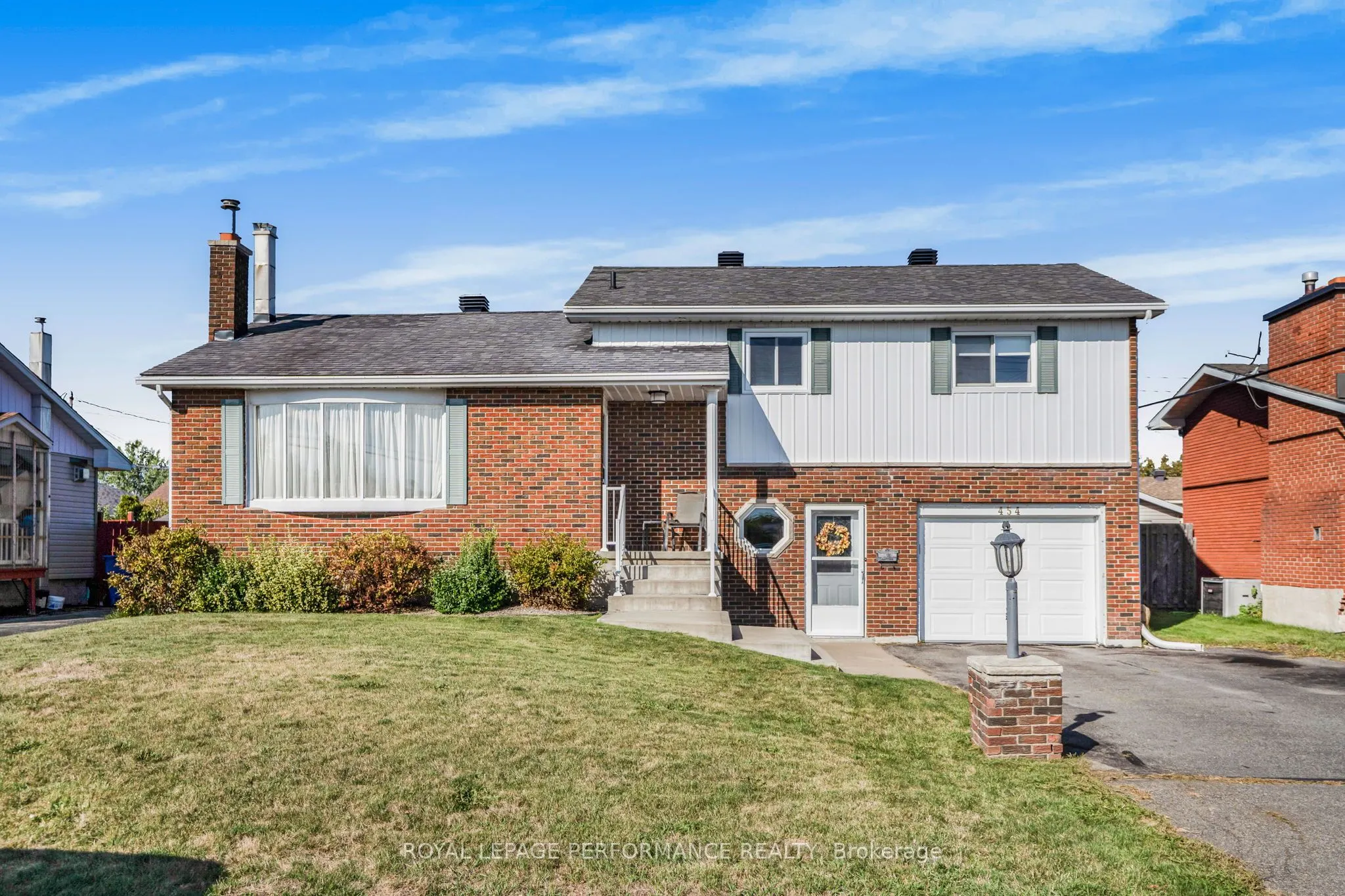 454 West Street W