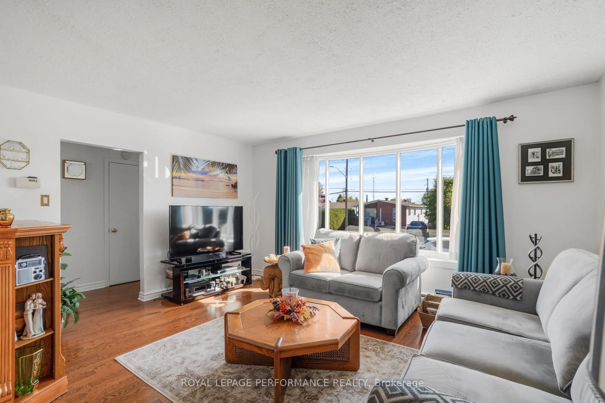 454 West Street W