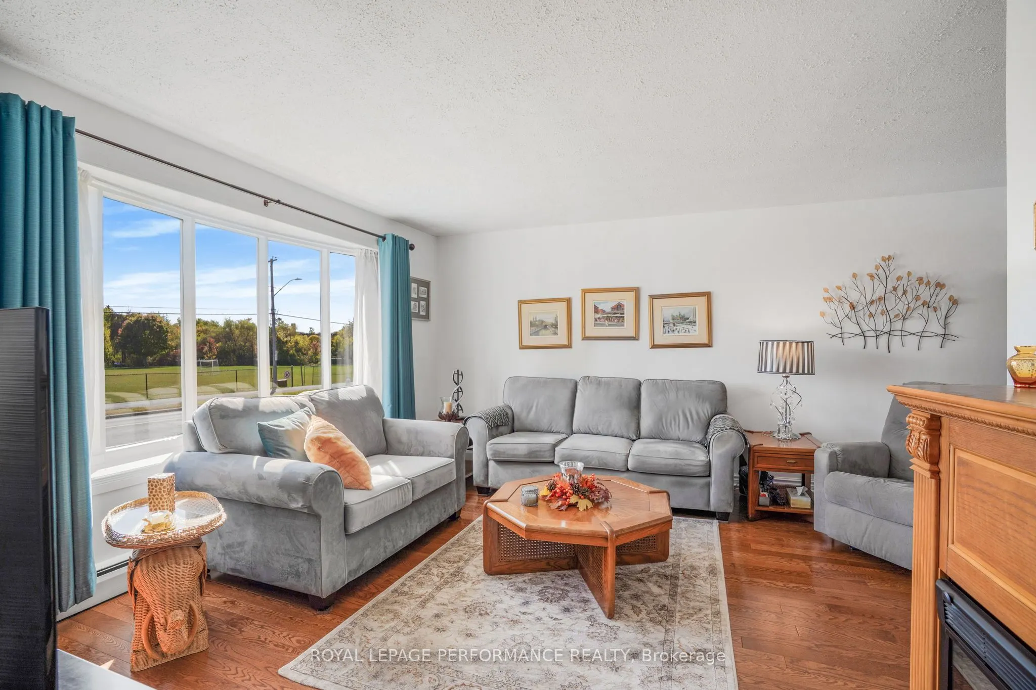 454 West Street W