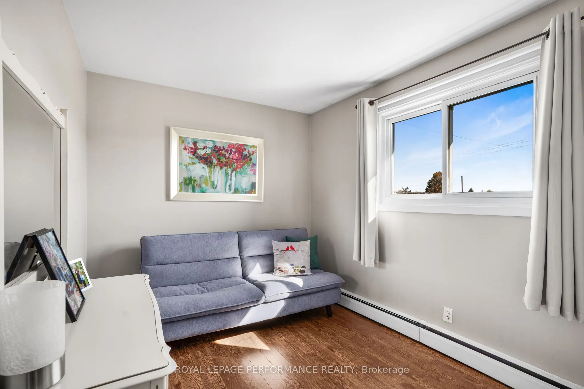454 West Street W
