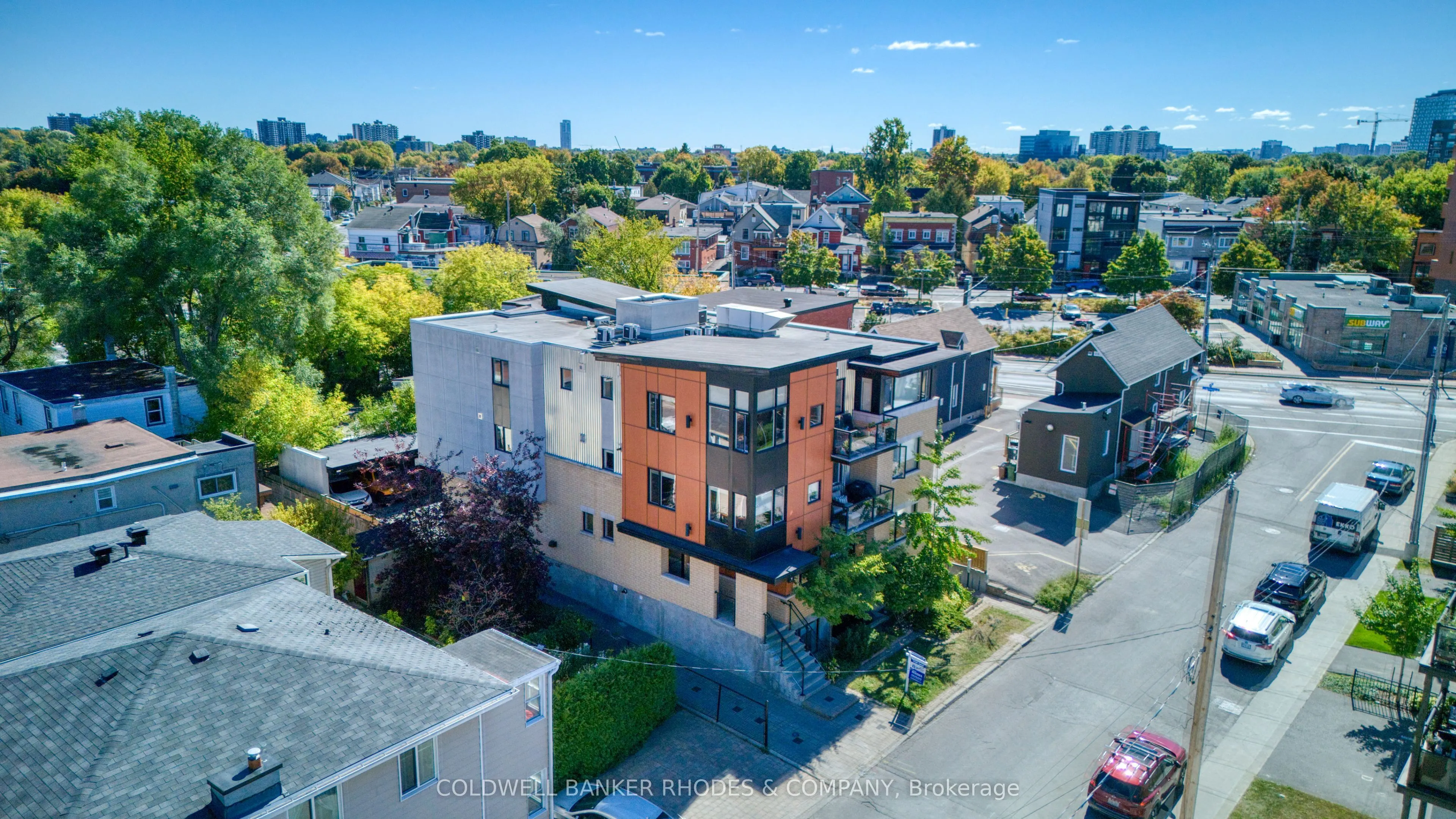 9 Chapleau Avenue, #302