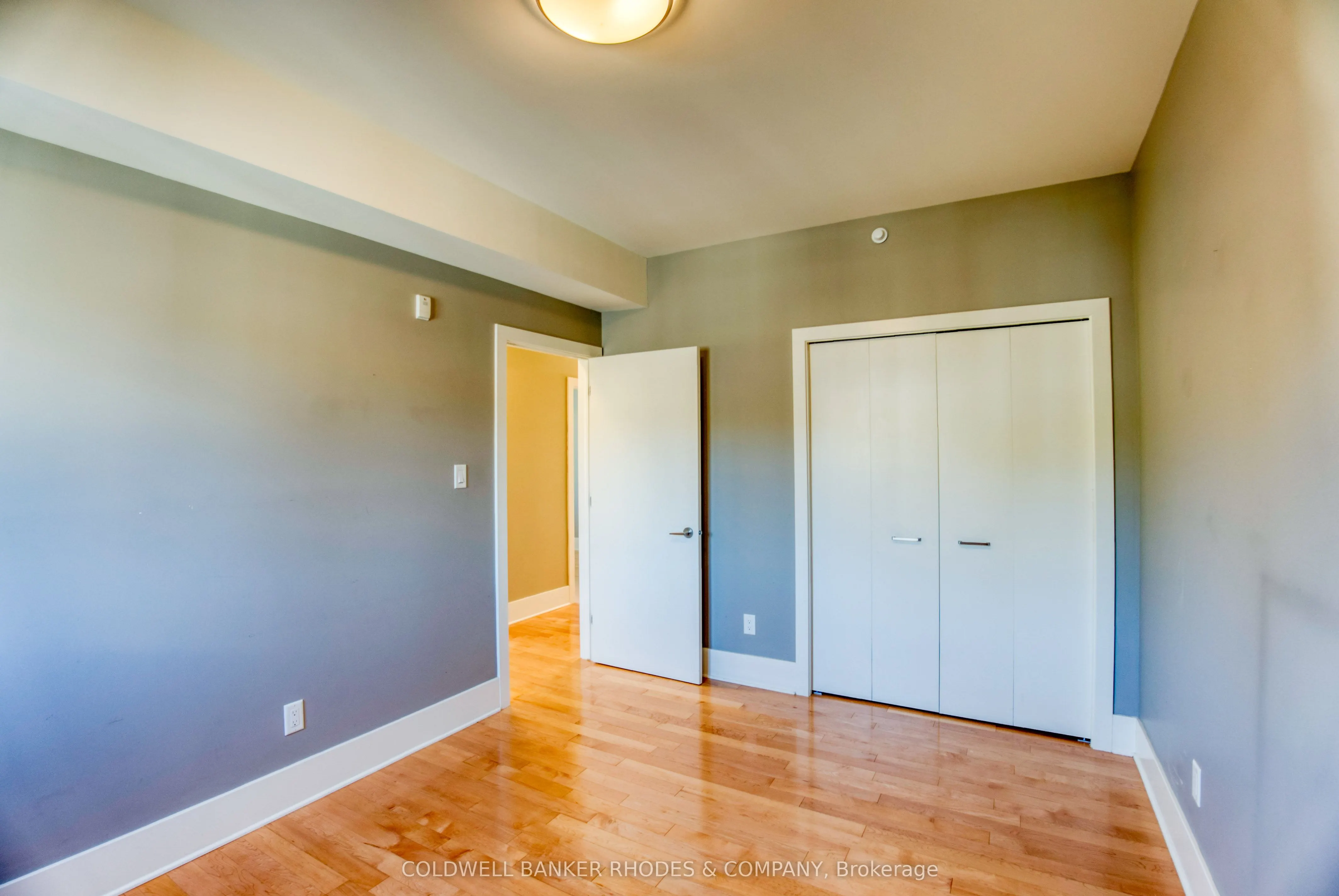9 Chapleau Avenue, #302
