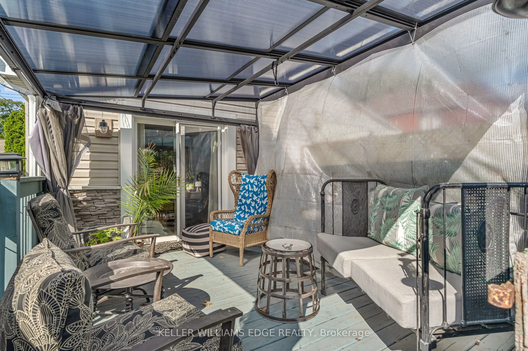 108 Emerald Street N