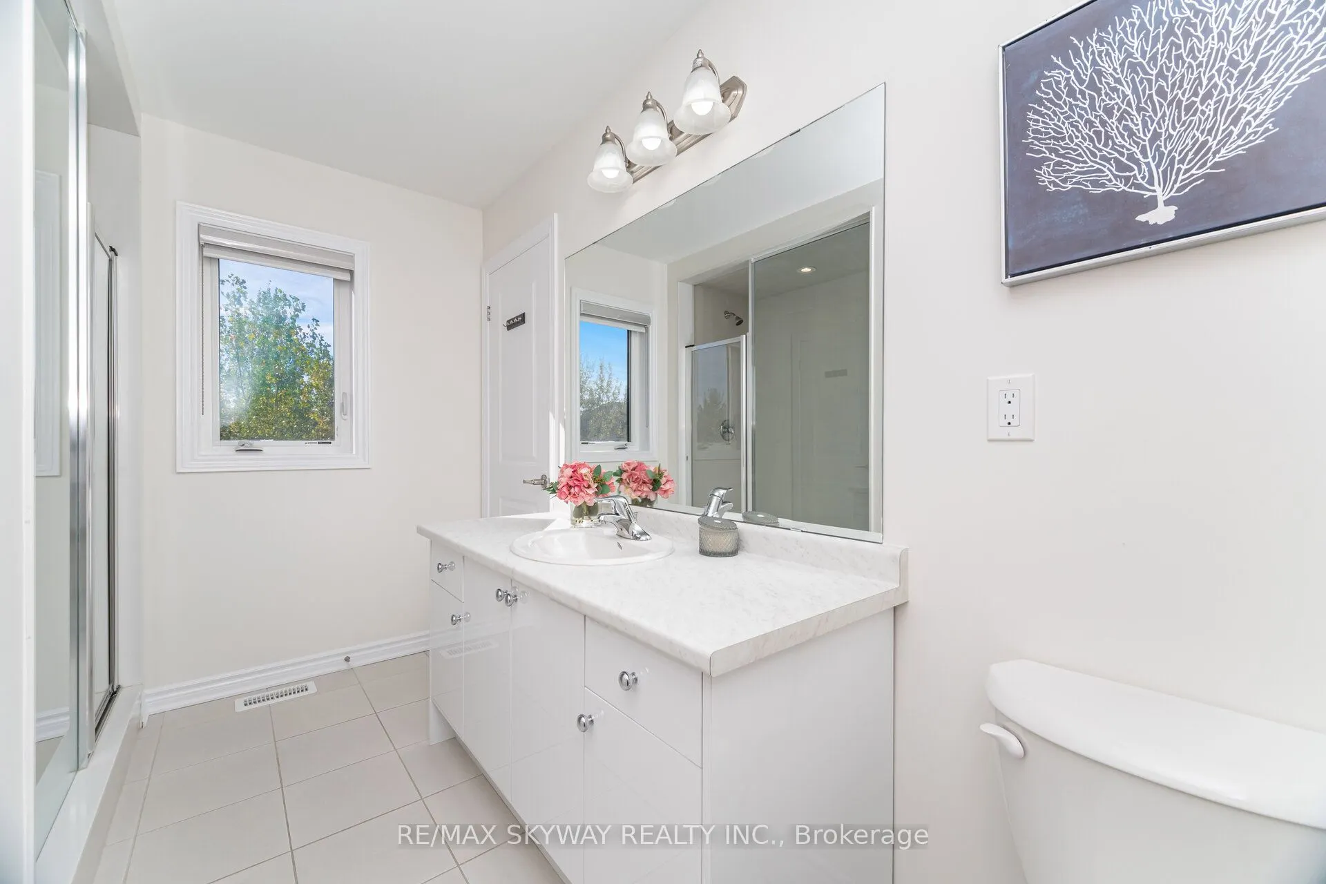 305 Garner Road W, #102