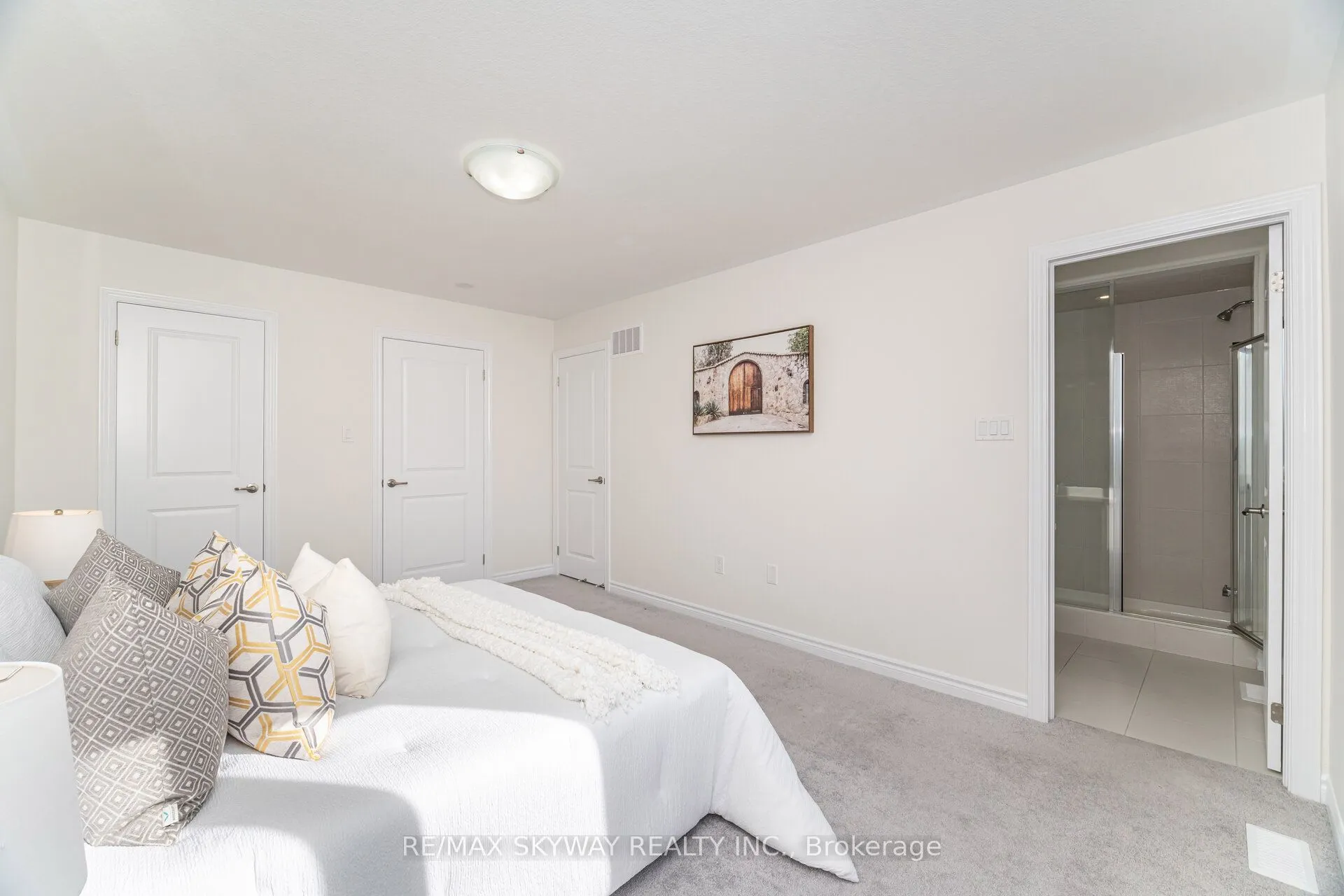 305 Garner Road W, #102