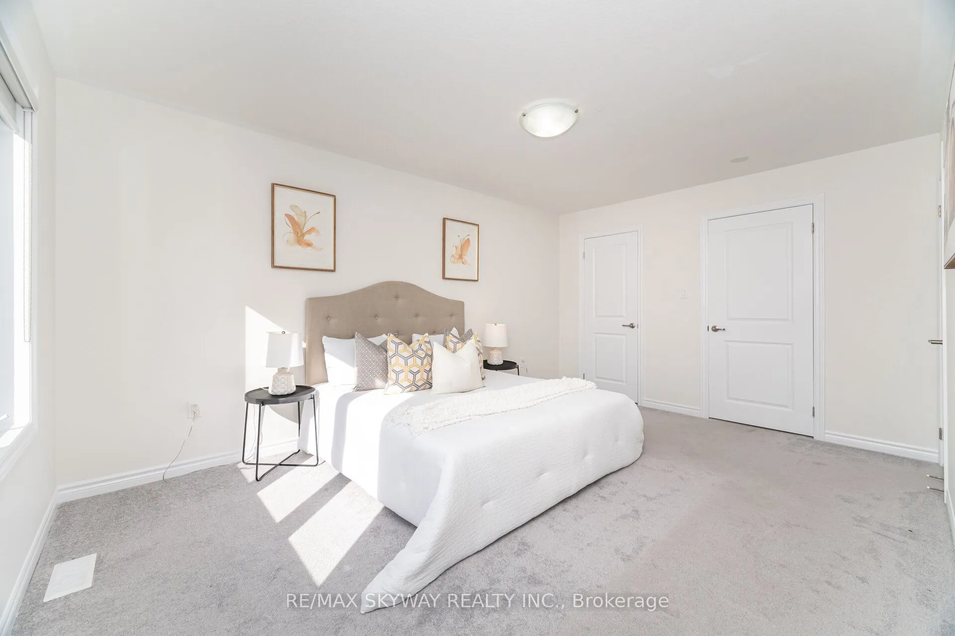 305 Garner Road W, #102