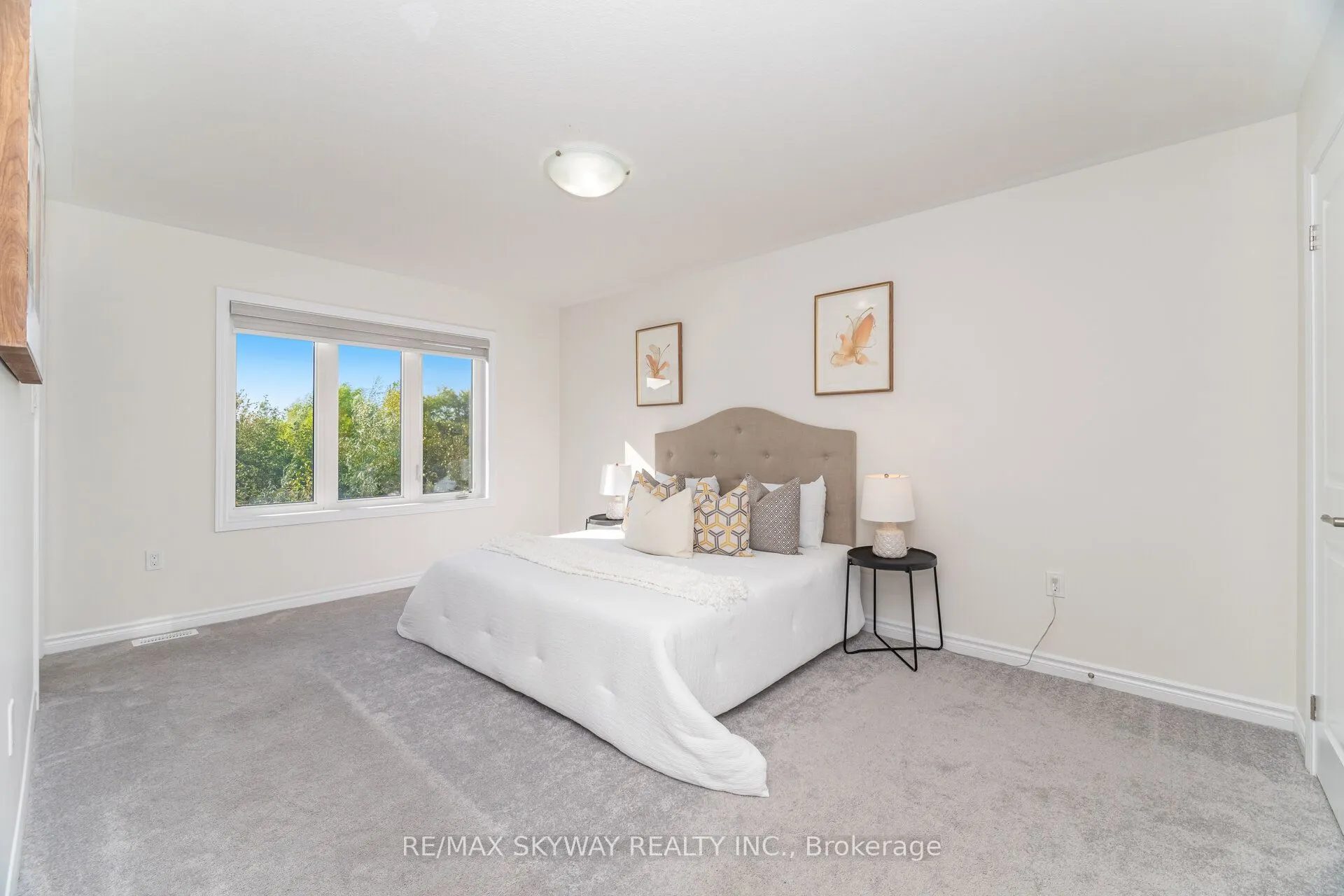 305 Garner Road W, #102