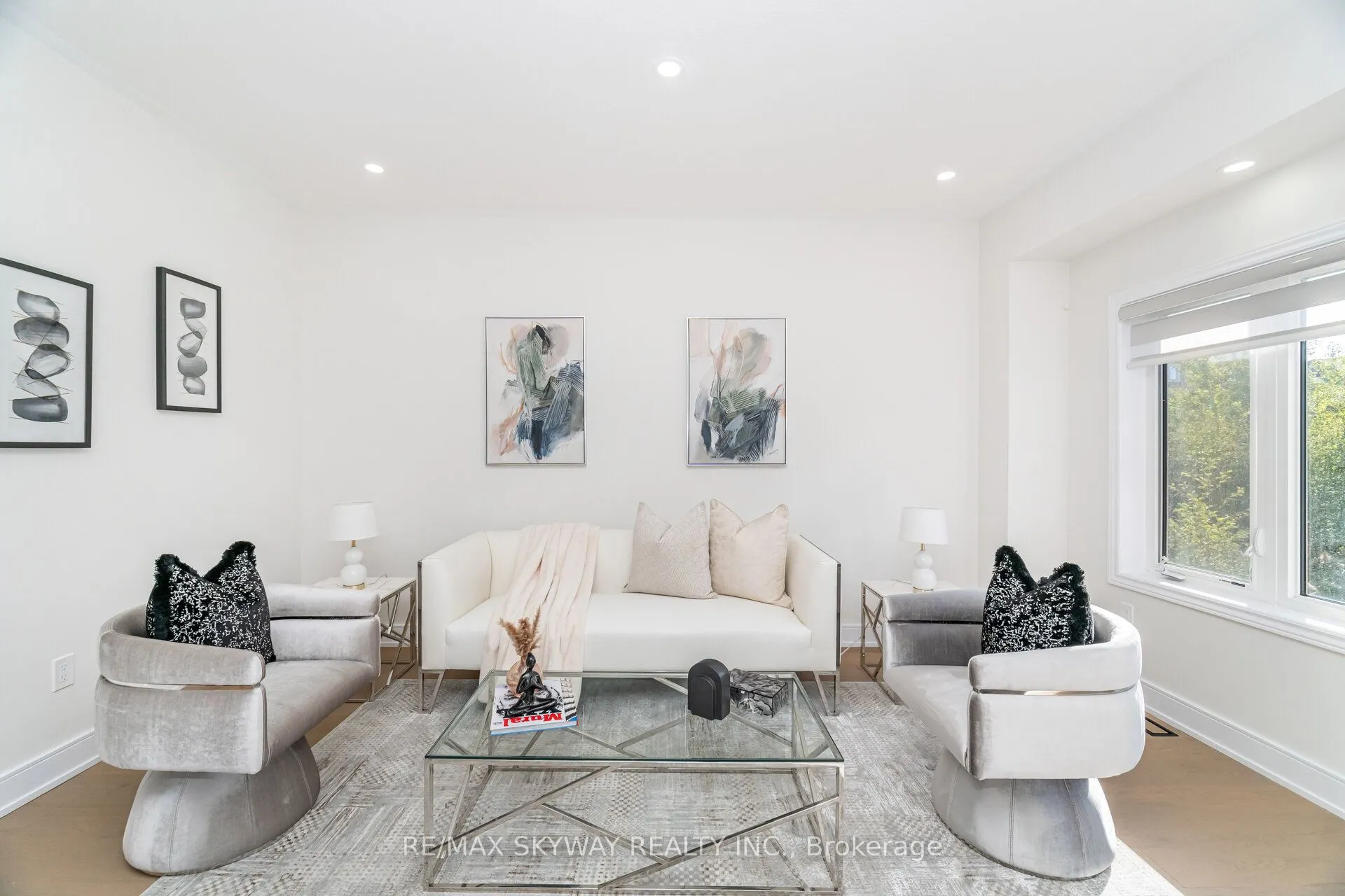 305 Garner Road W, #102