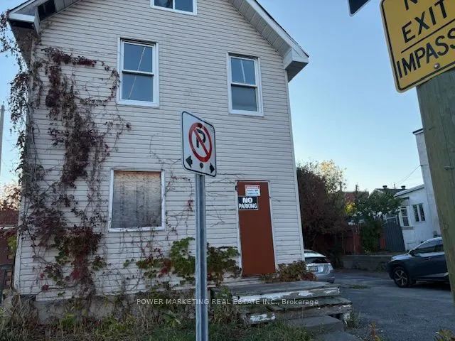 566 BAY Street