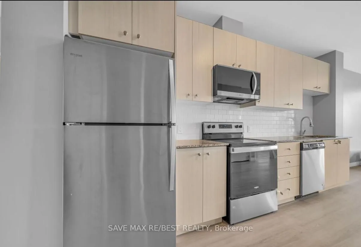 104 Garment Street, #1402