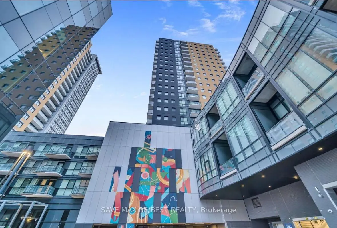 104 Garment Street, #1402