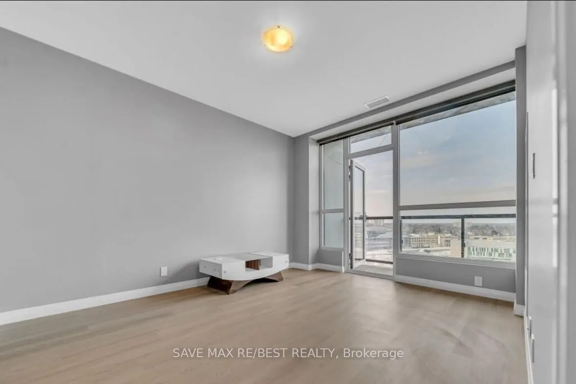 104 Garment Street, #1402