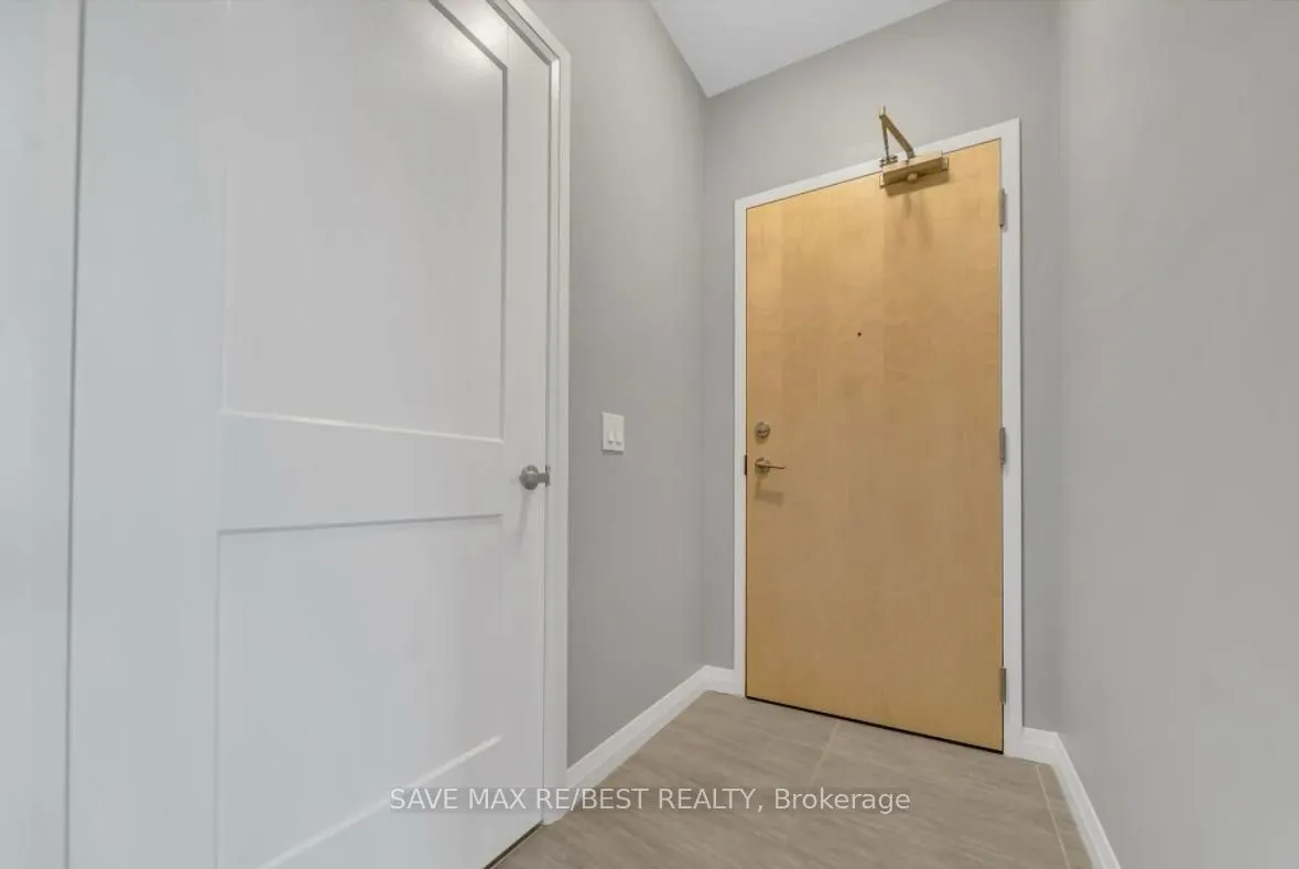 104 Garment Street, #1402