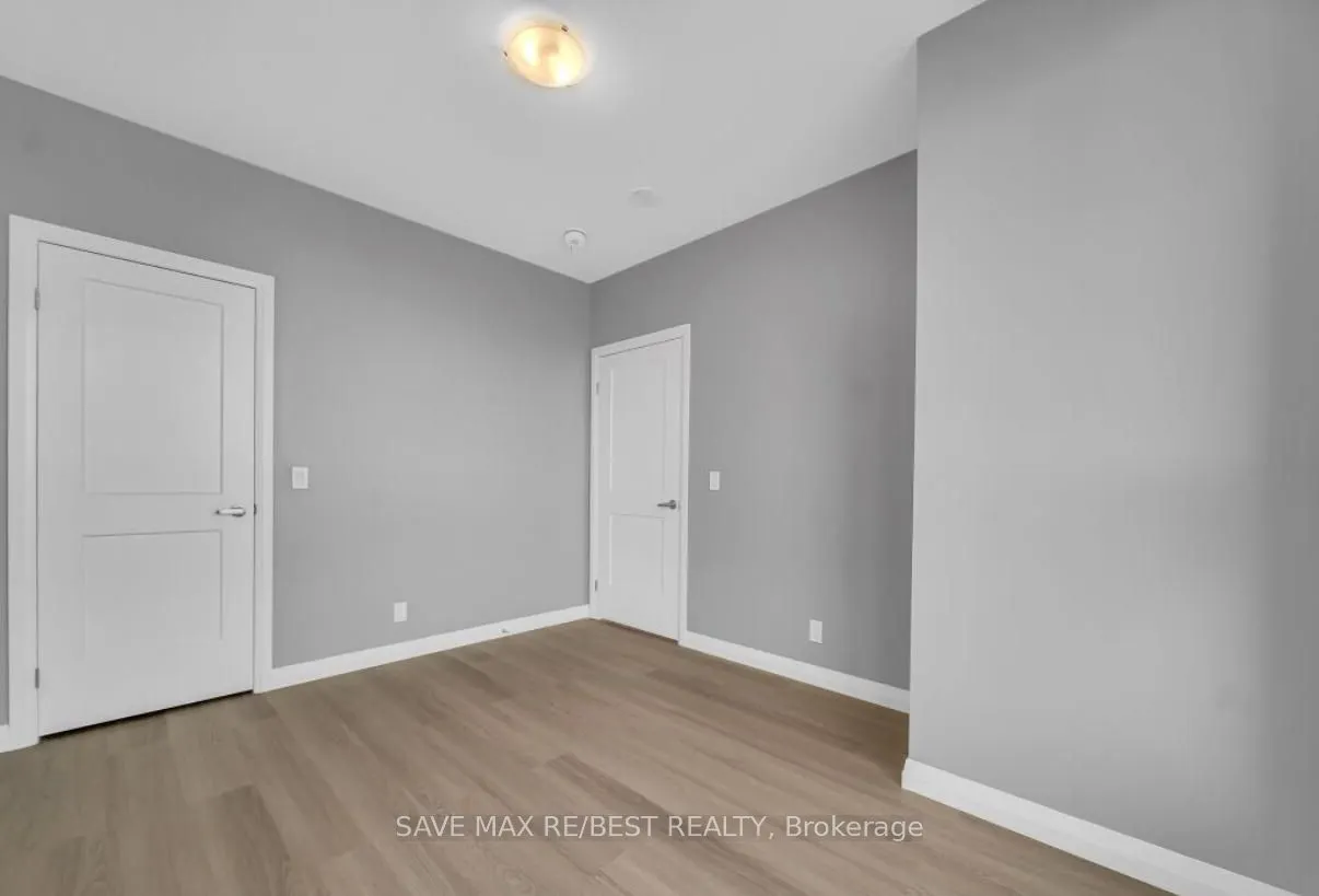 104 Garment Street, #1402