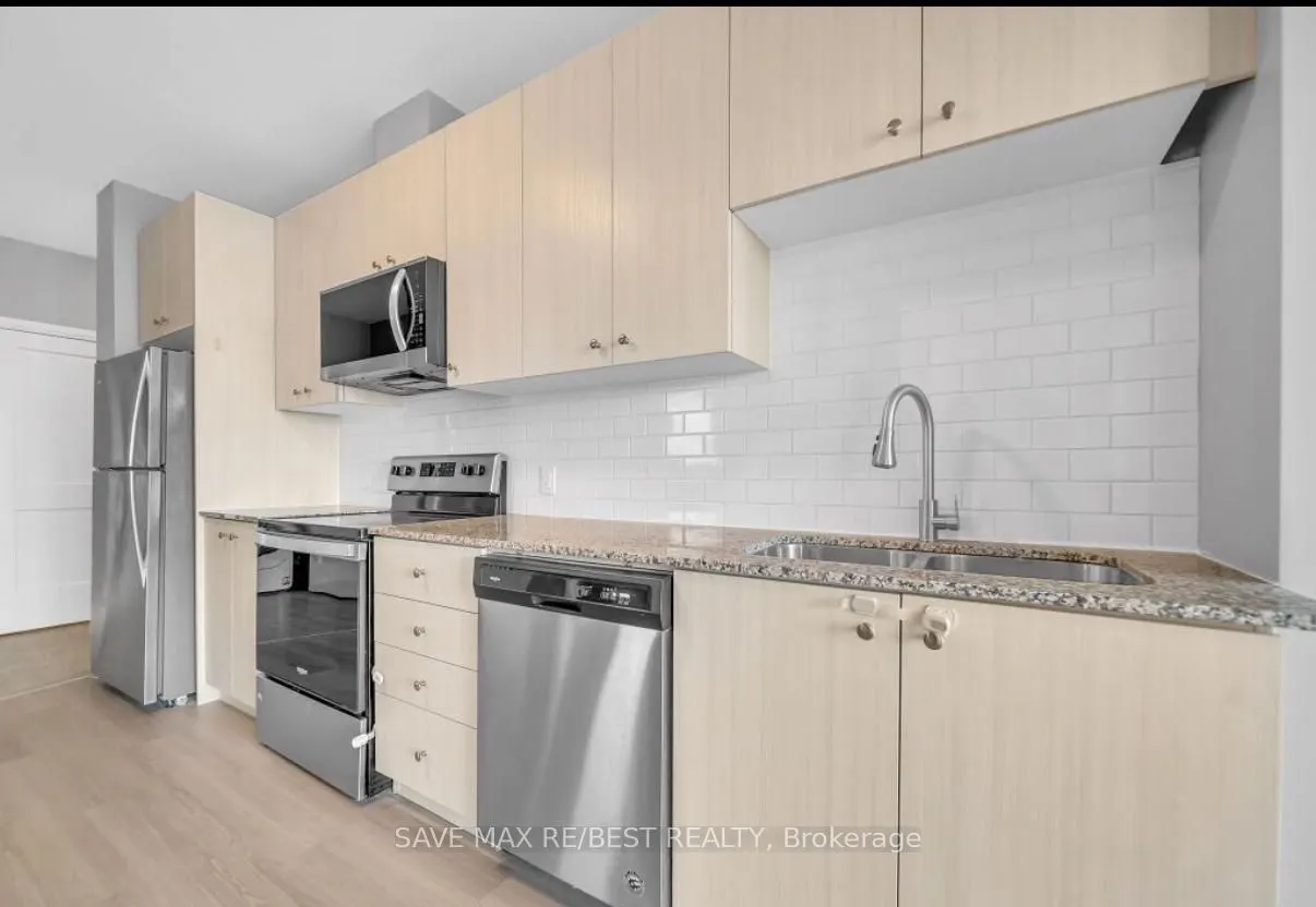 104 Garment Street, #1402