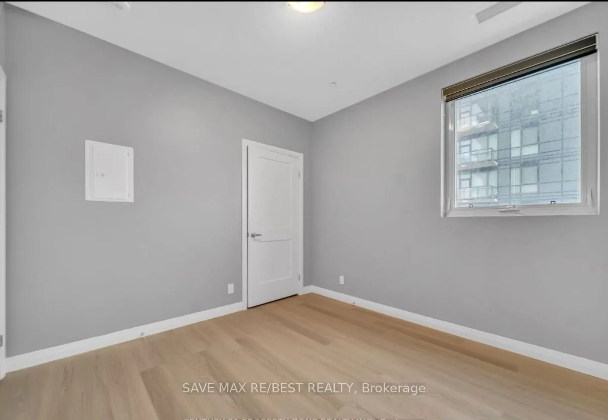 104 Garment Street, #1402