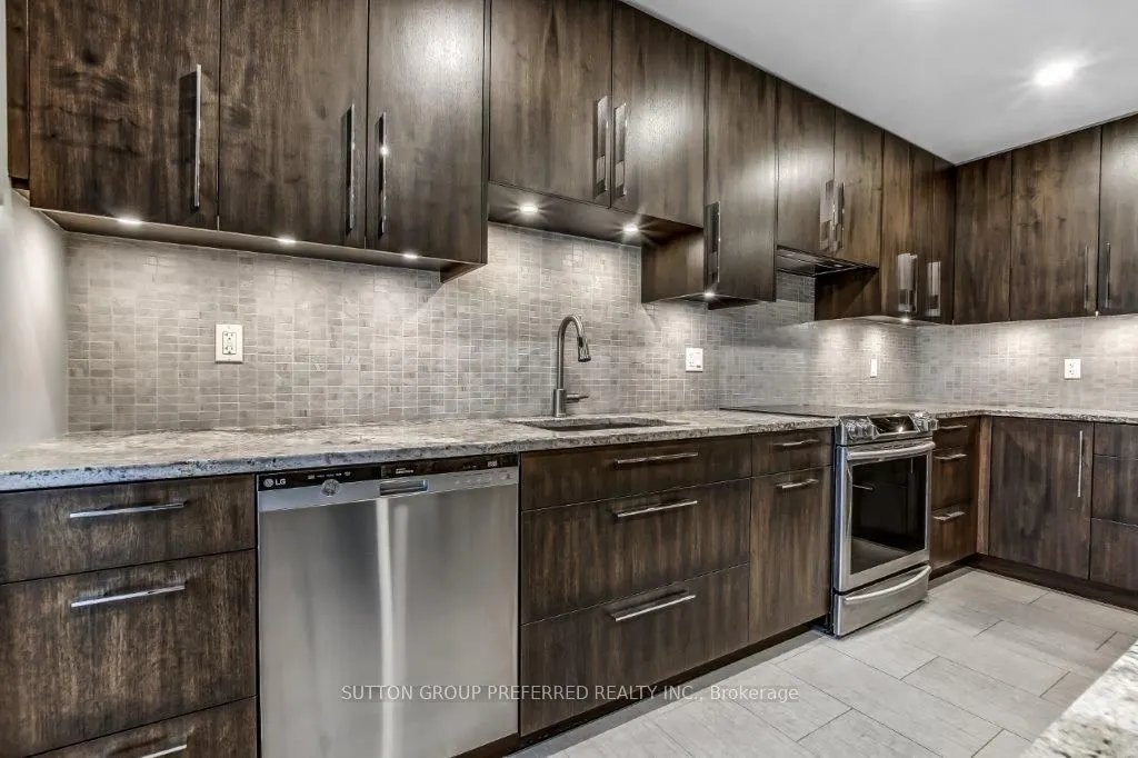 163 Pine Valley Drive, #12