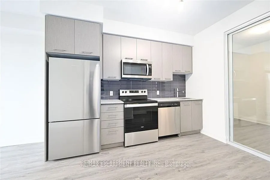 385 Winston Road, #812