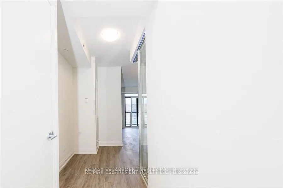 385 Winston Road, #812