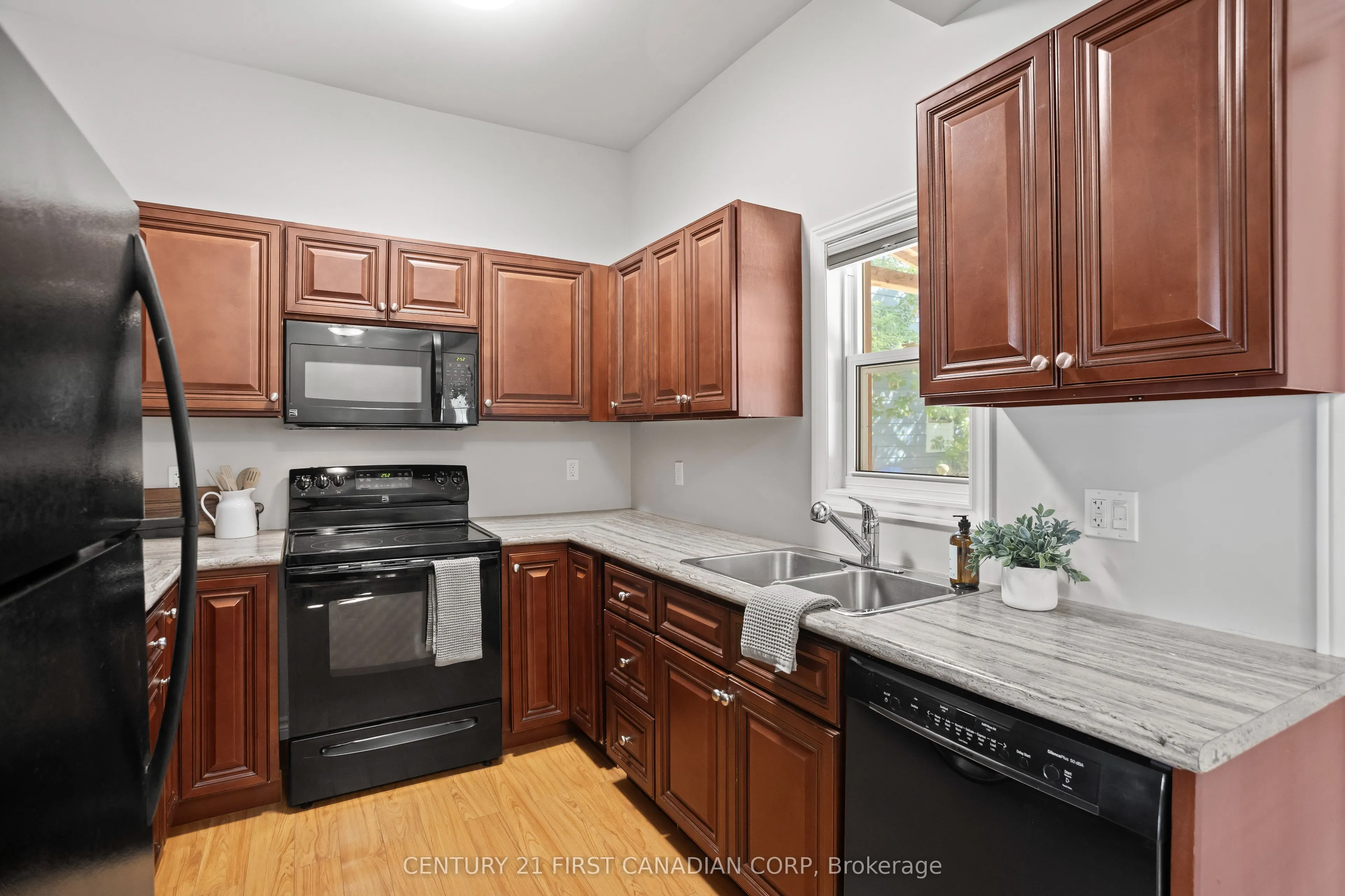81 Langarth Street W