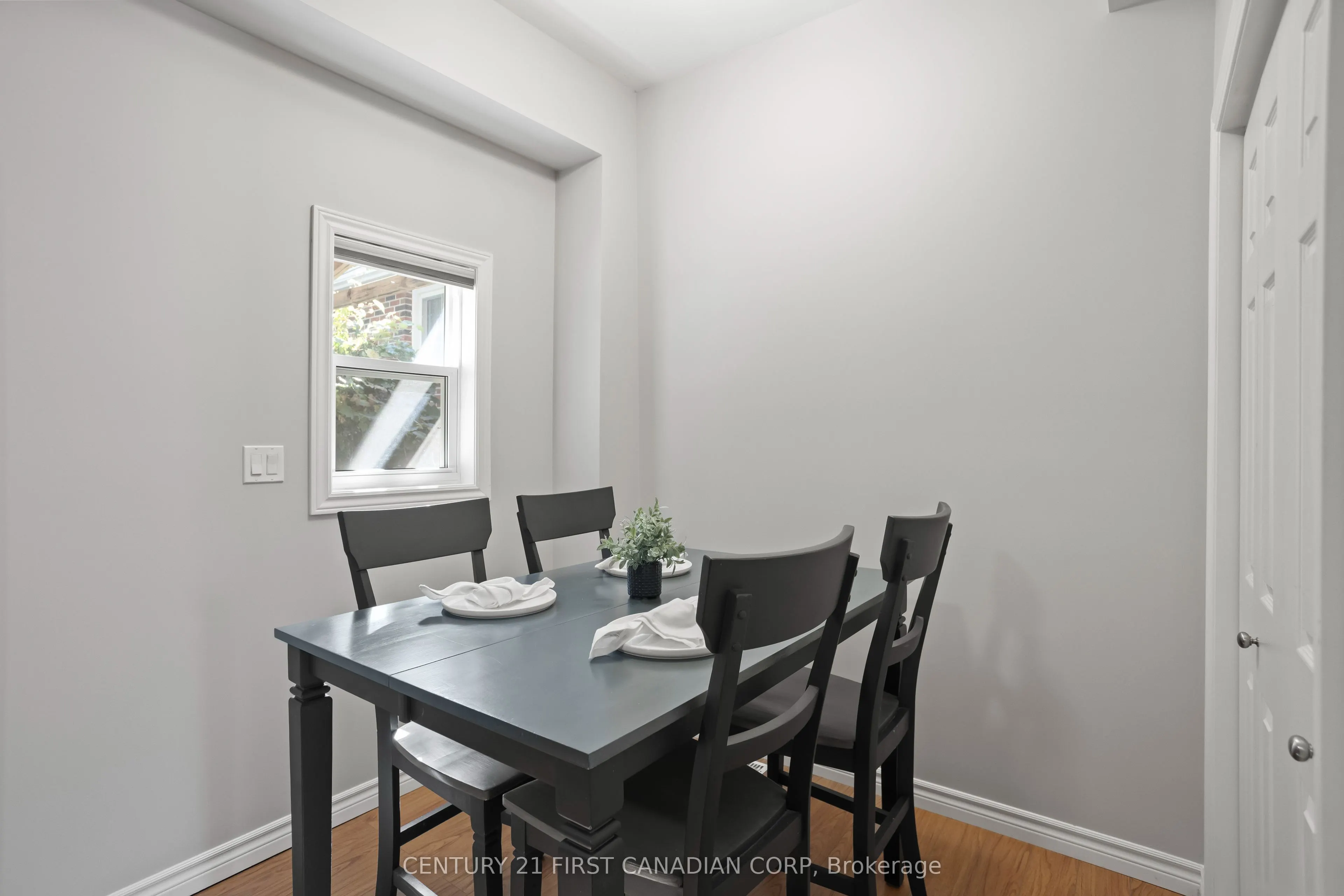 81 Langarth Street W