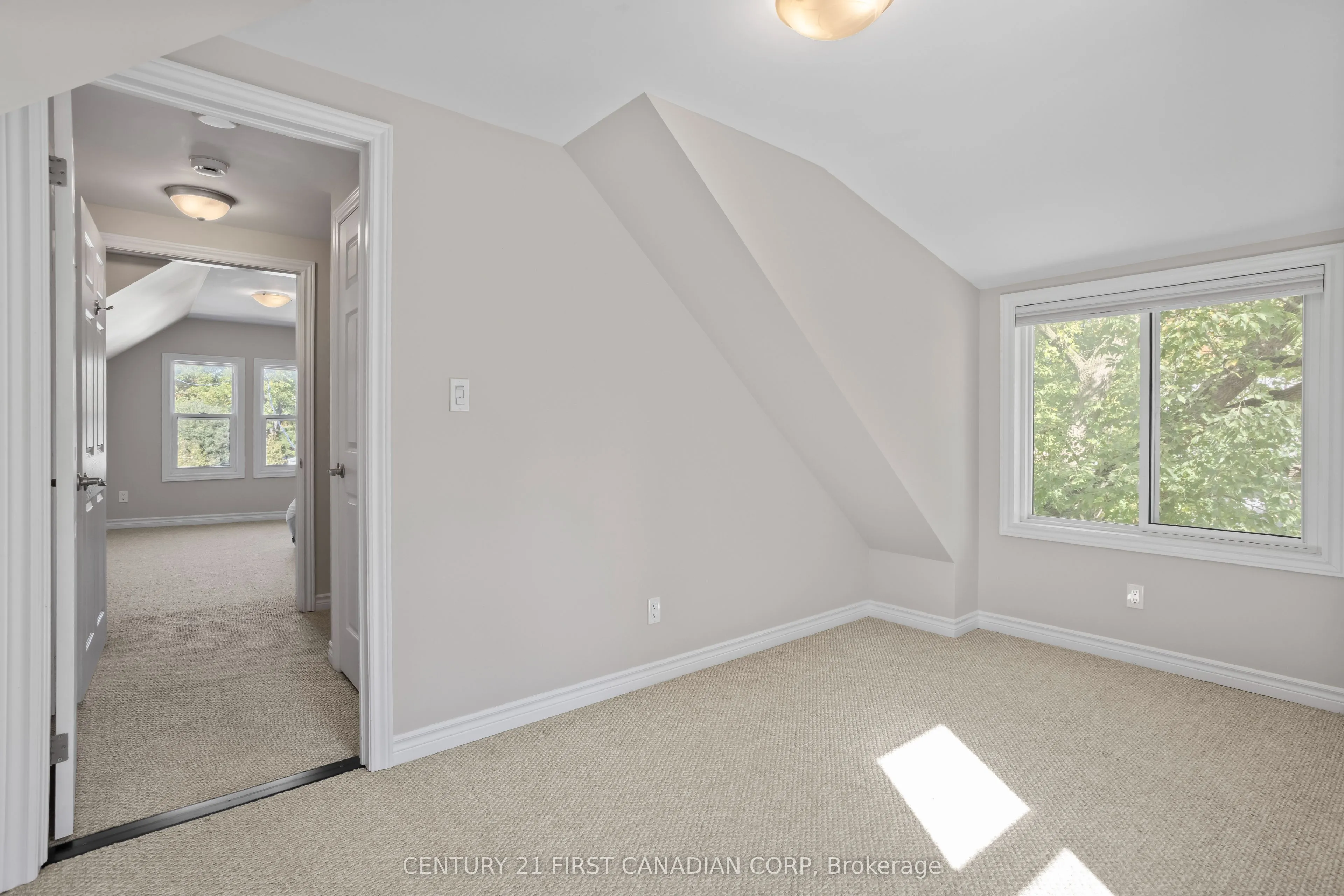 81 Langarth Street W