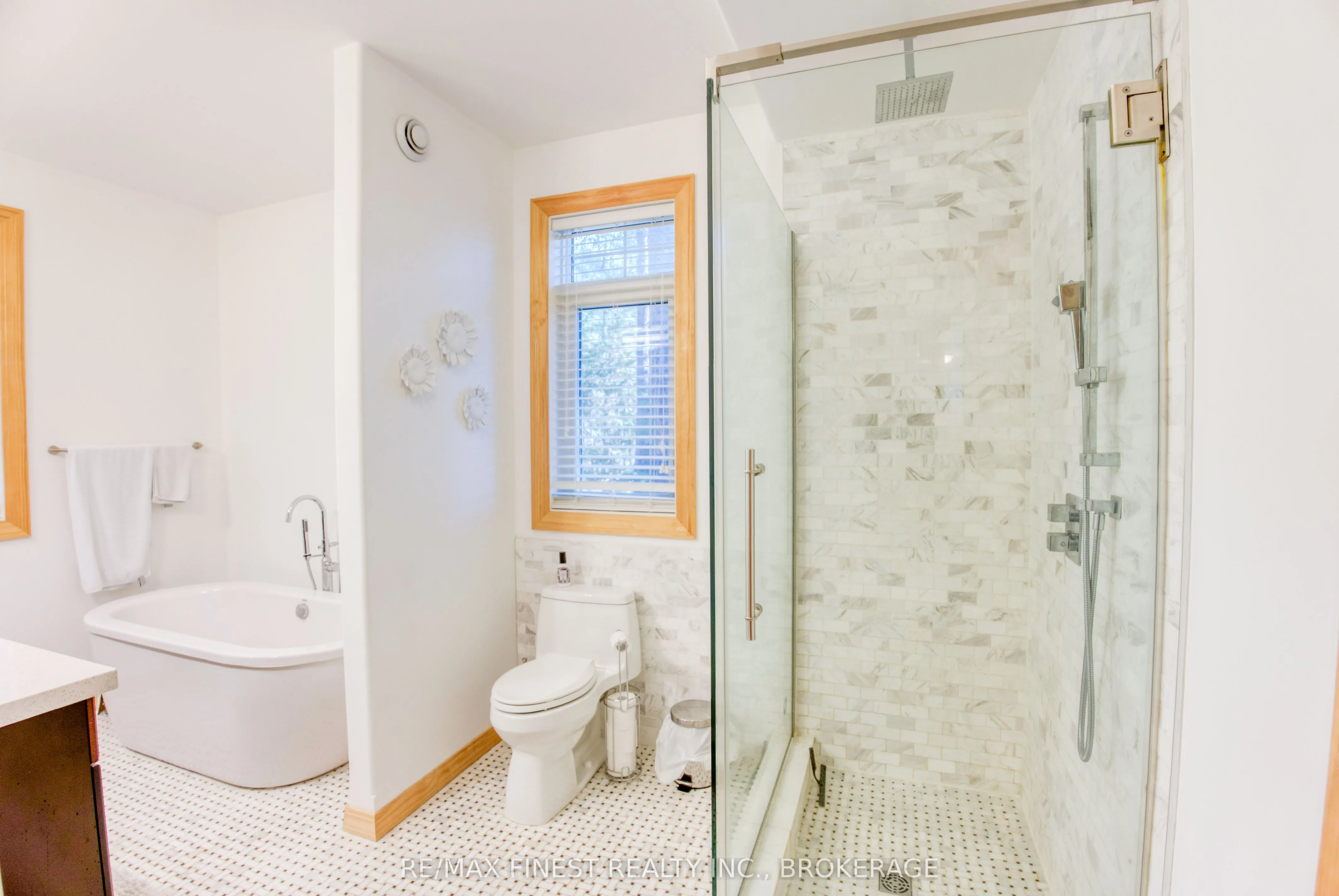 1102B Bebris Road