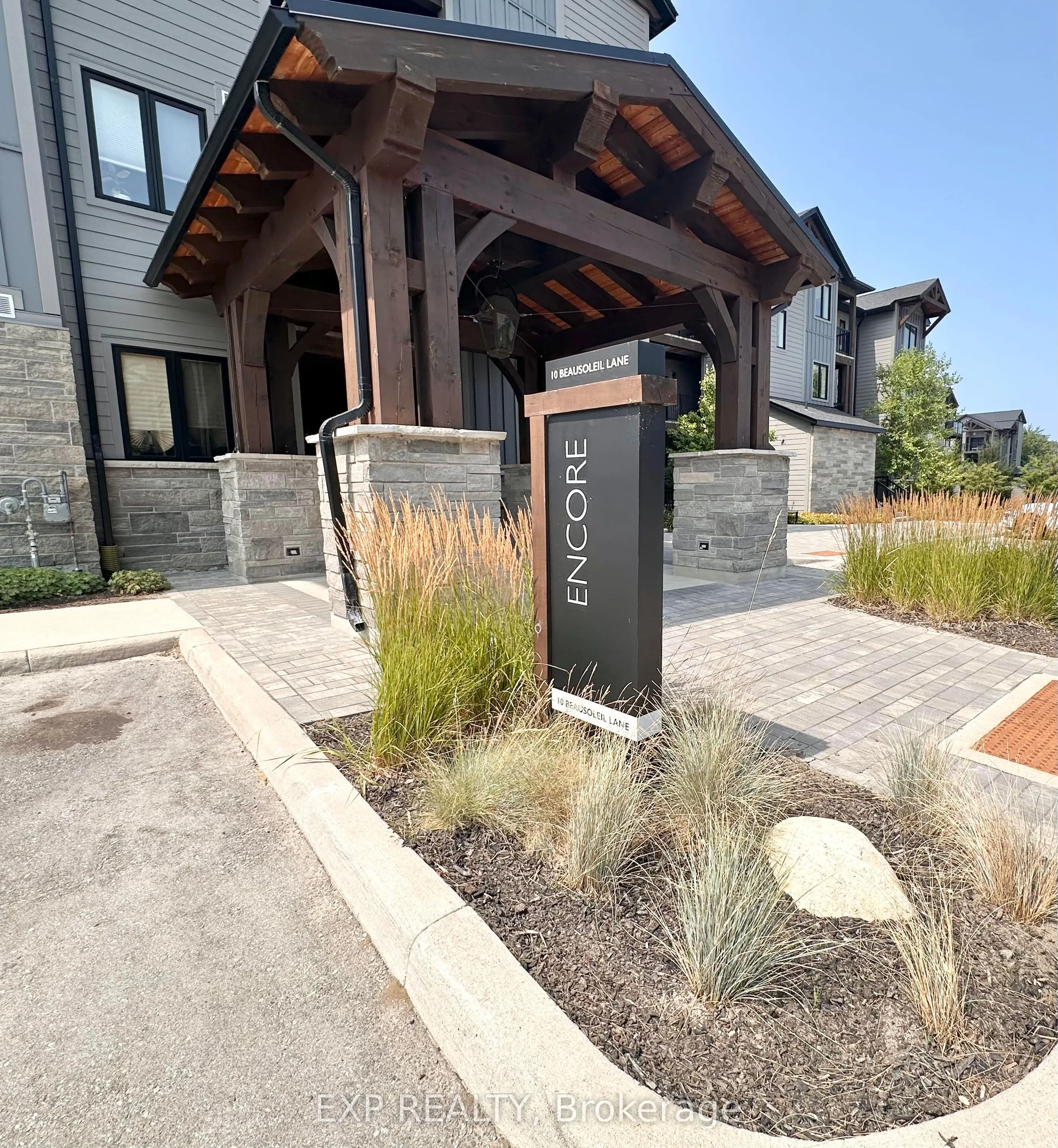 10 Beausoleil Lane, #5