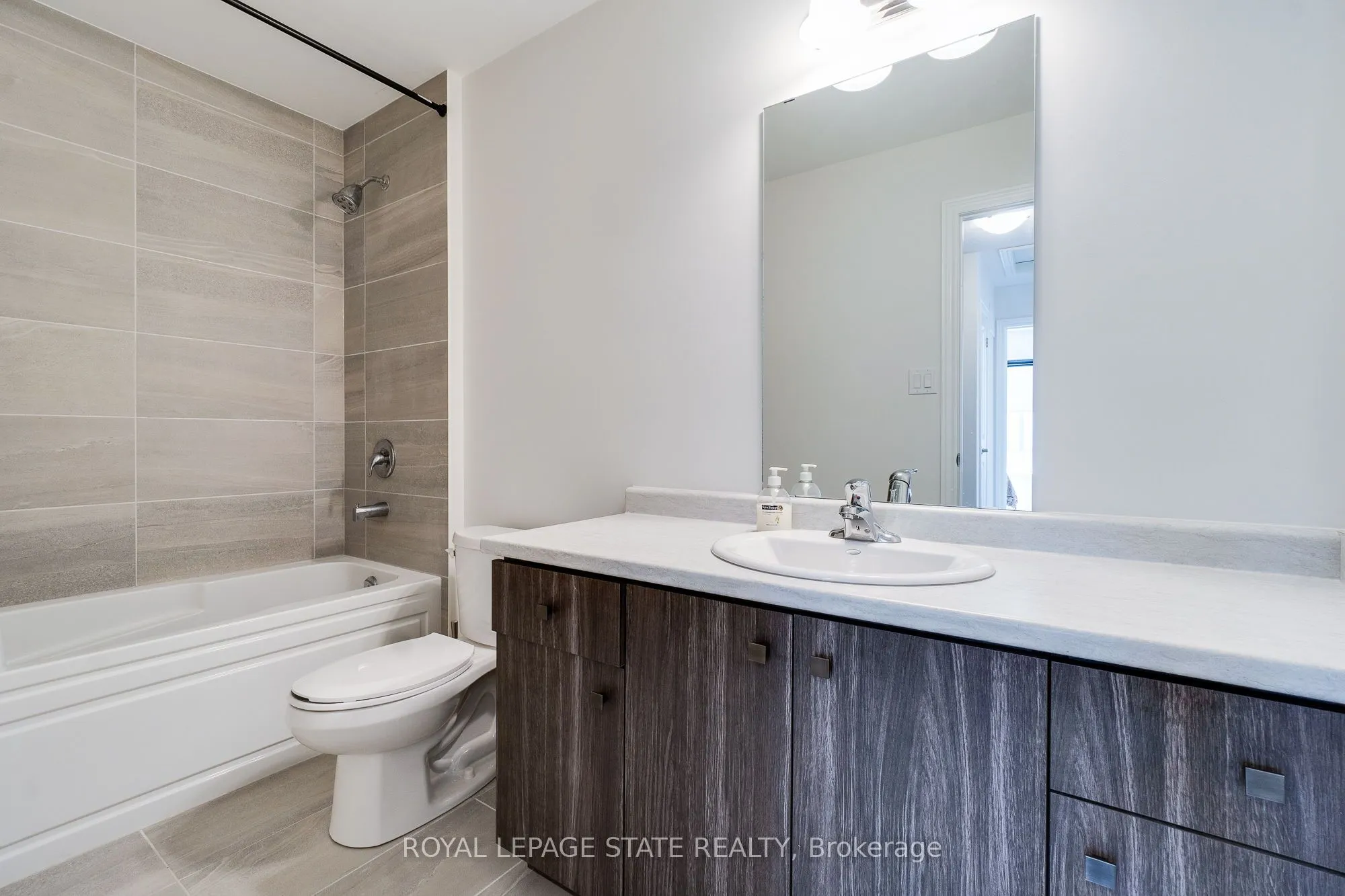 68 Dryden Lane, #0