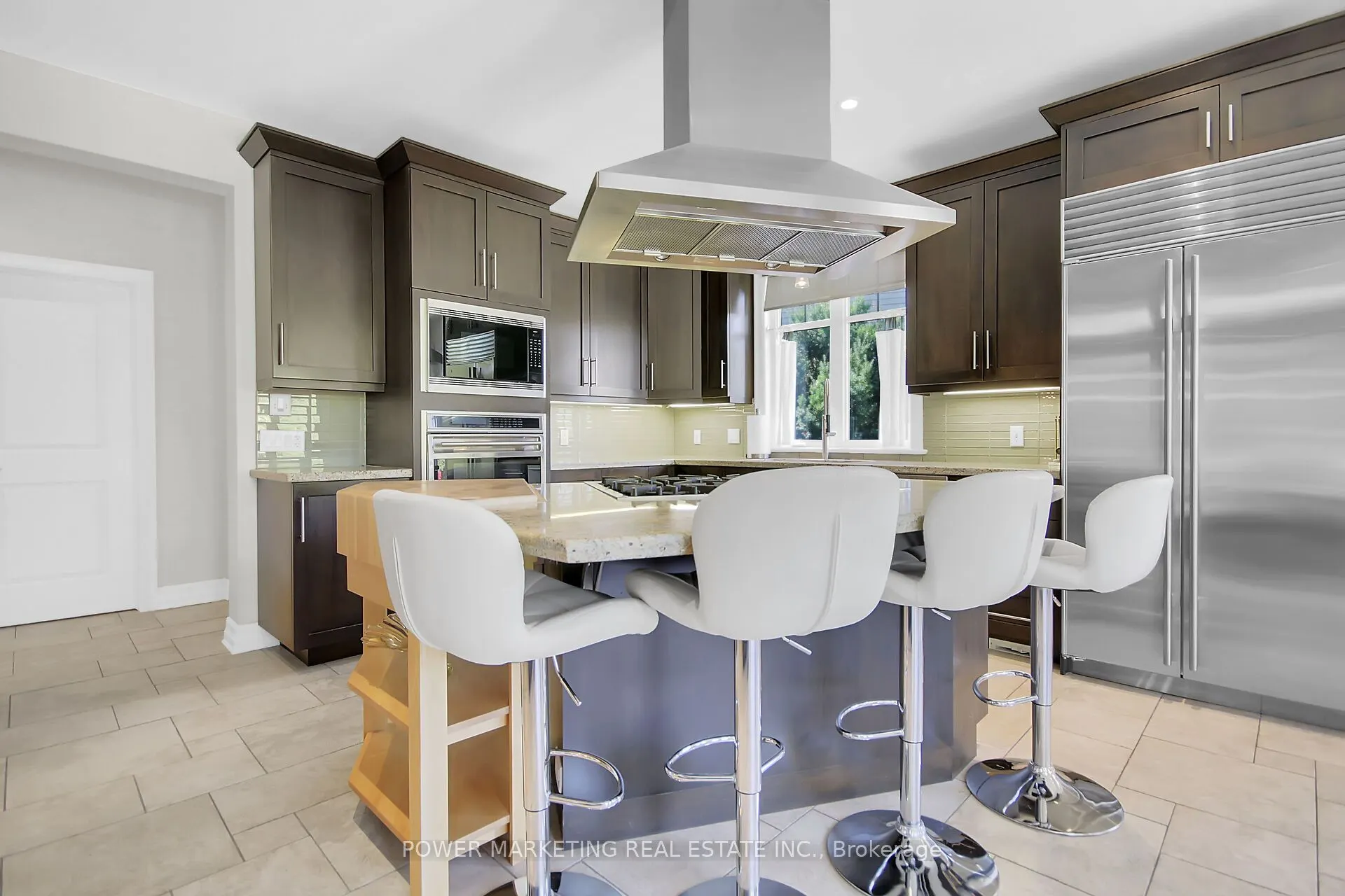 15 MARWOOD Court
