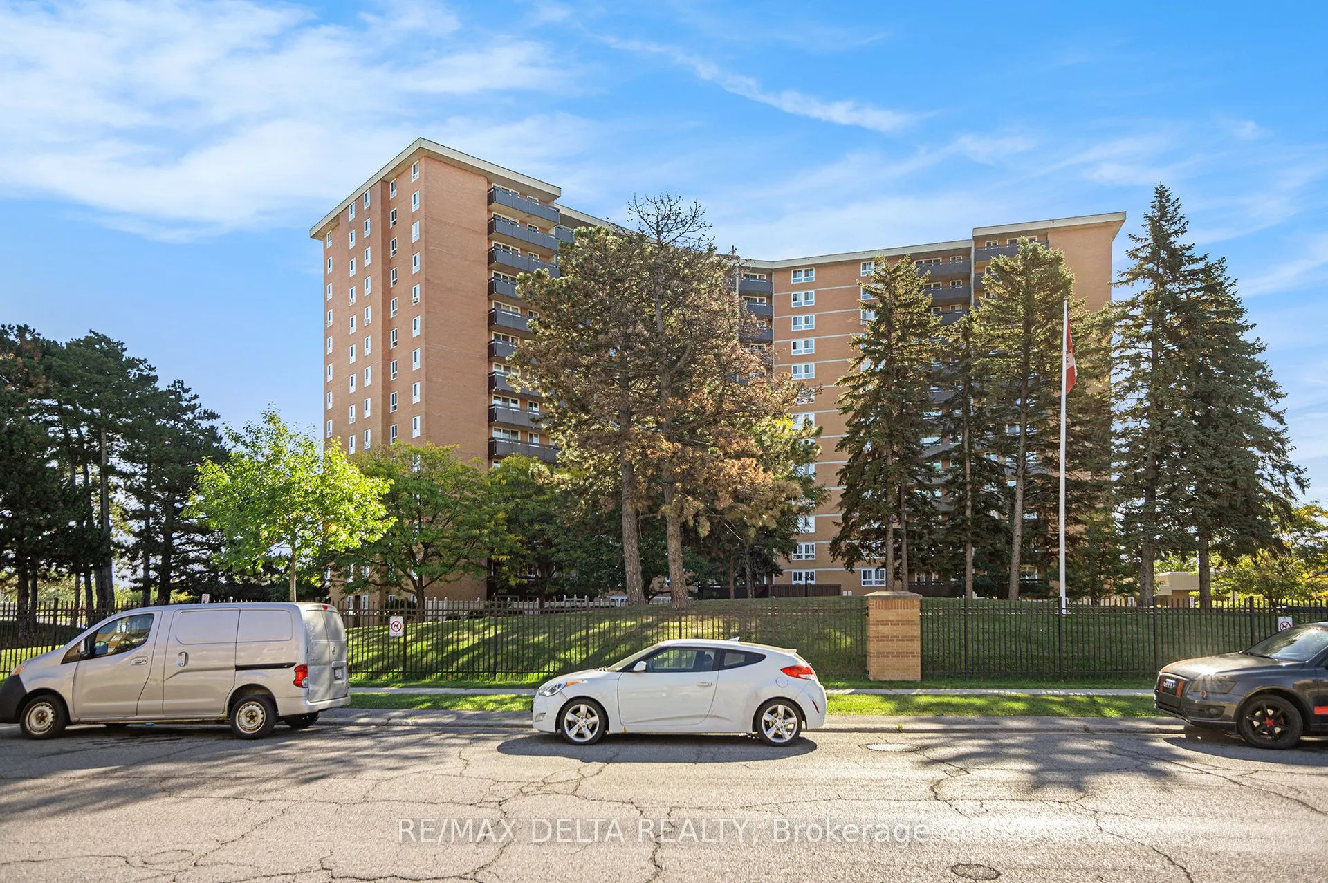 2020 Jasmine Crescent, #513
