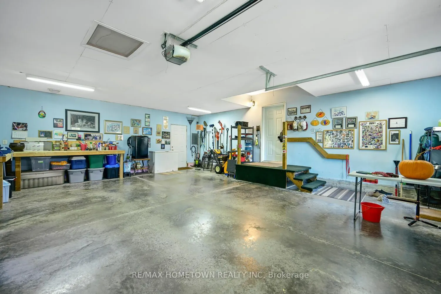 8121 Main Street