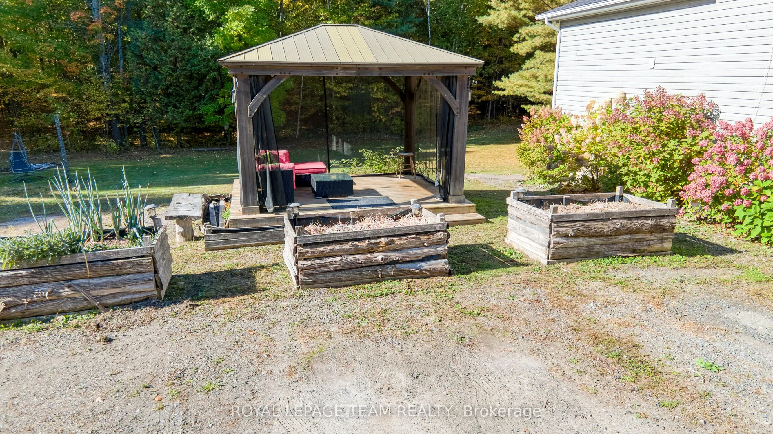 2819 Lanark 8c Concession