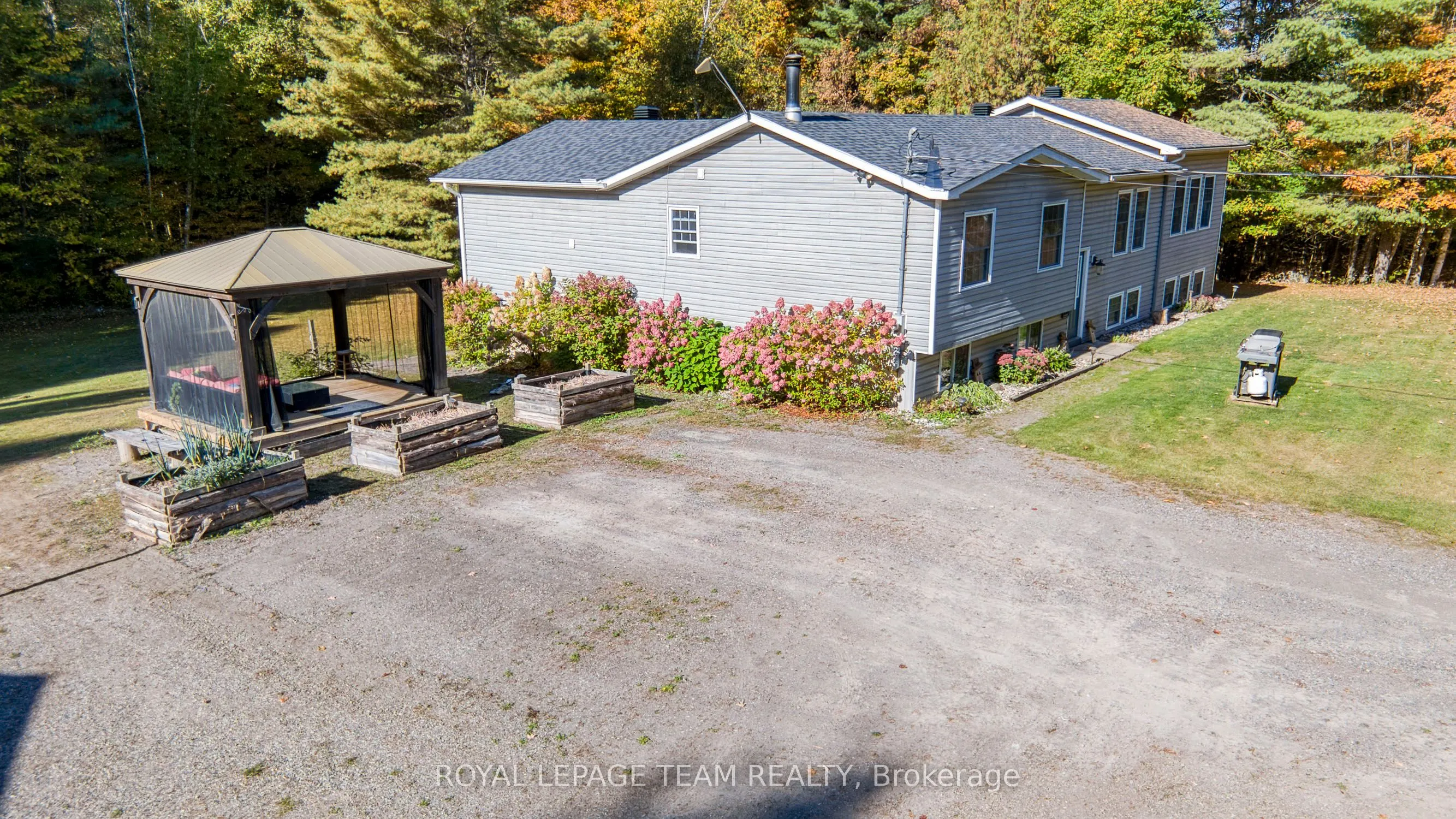 2819 Lanark 8c Concession