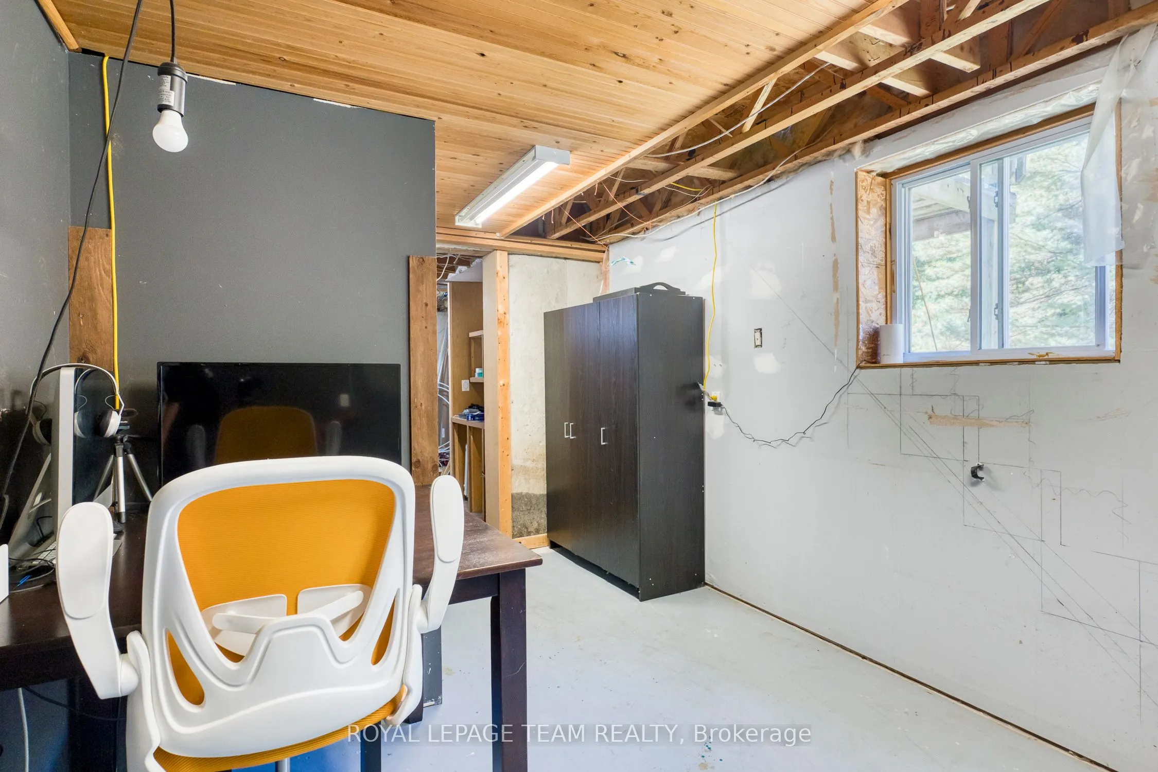 2819 Lanark 8c Concession